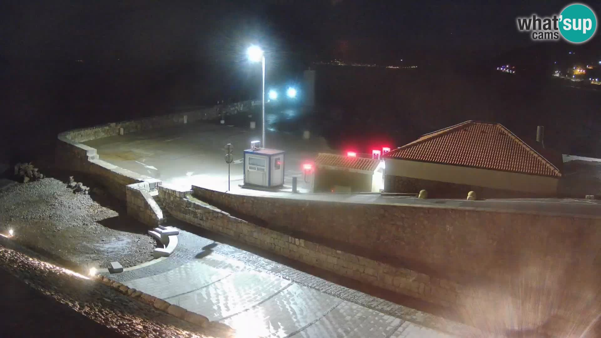 Webcam puerto de Senj – Rompeolas y faro en directo