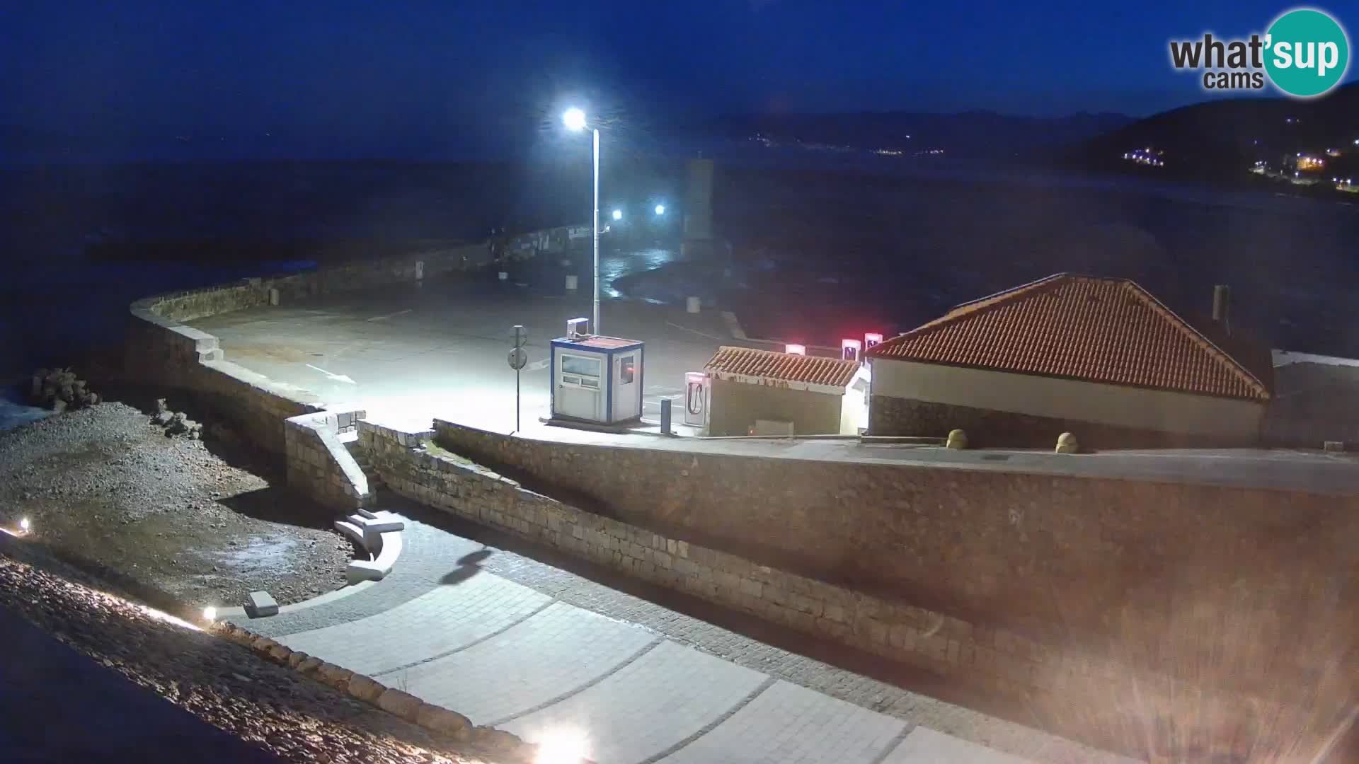 Webcam port de Senj – Vue sur la jetée et le phare