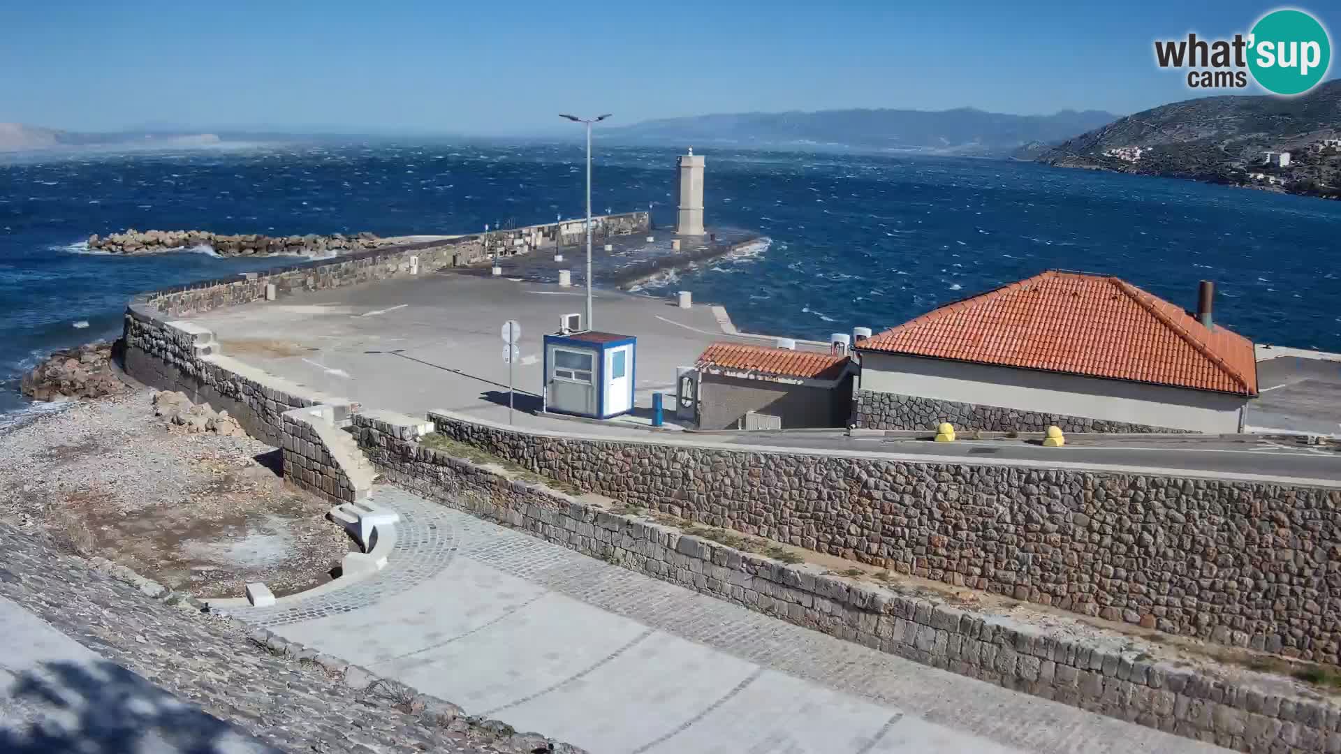 Webcam Porto di Segna – Frangiflutti e Faro in diretta
