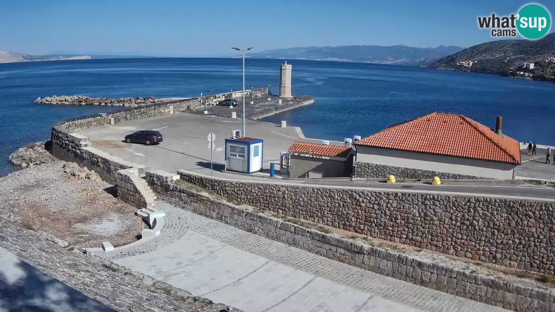 Senj Hafen Webcam – Wellenbrecher & Leuchtturm Liveblick