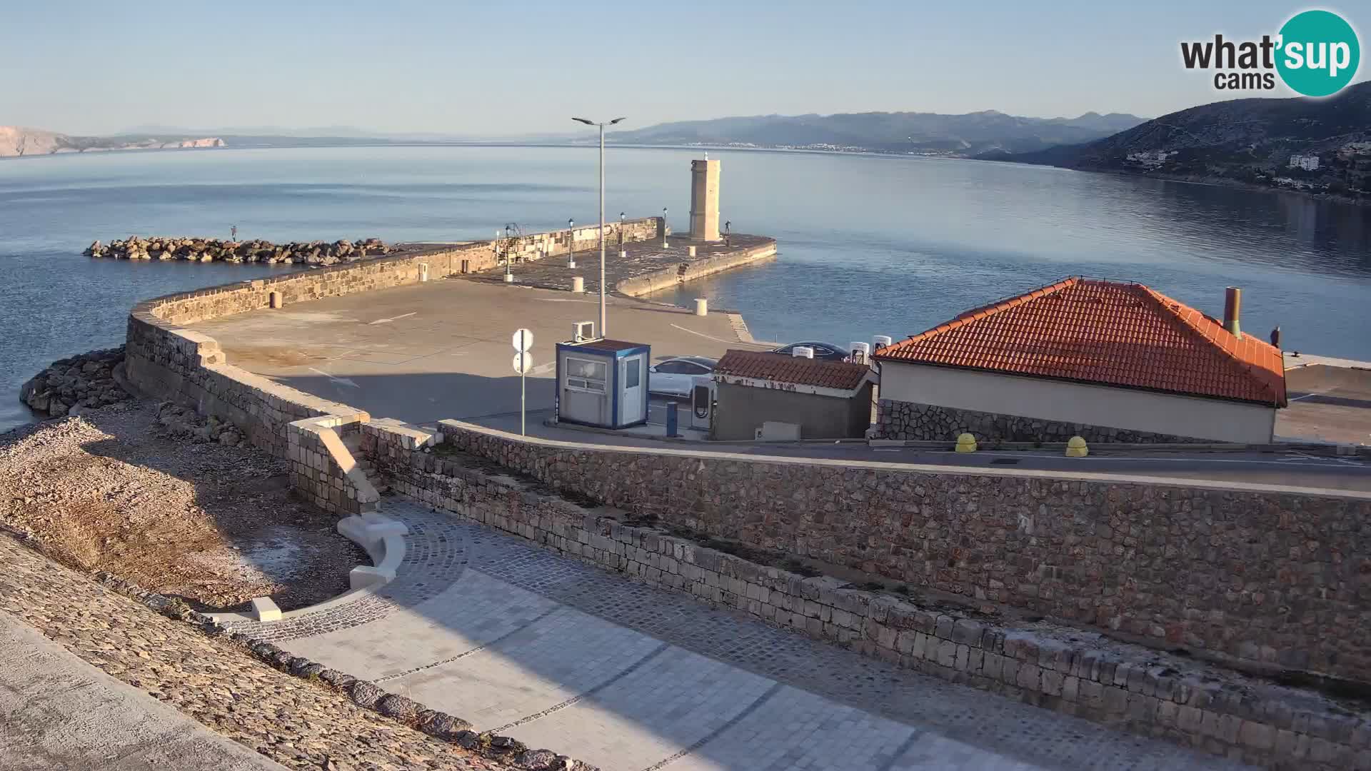 Webcam puerto de Senj – Rompeolas y faro en directo