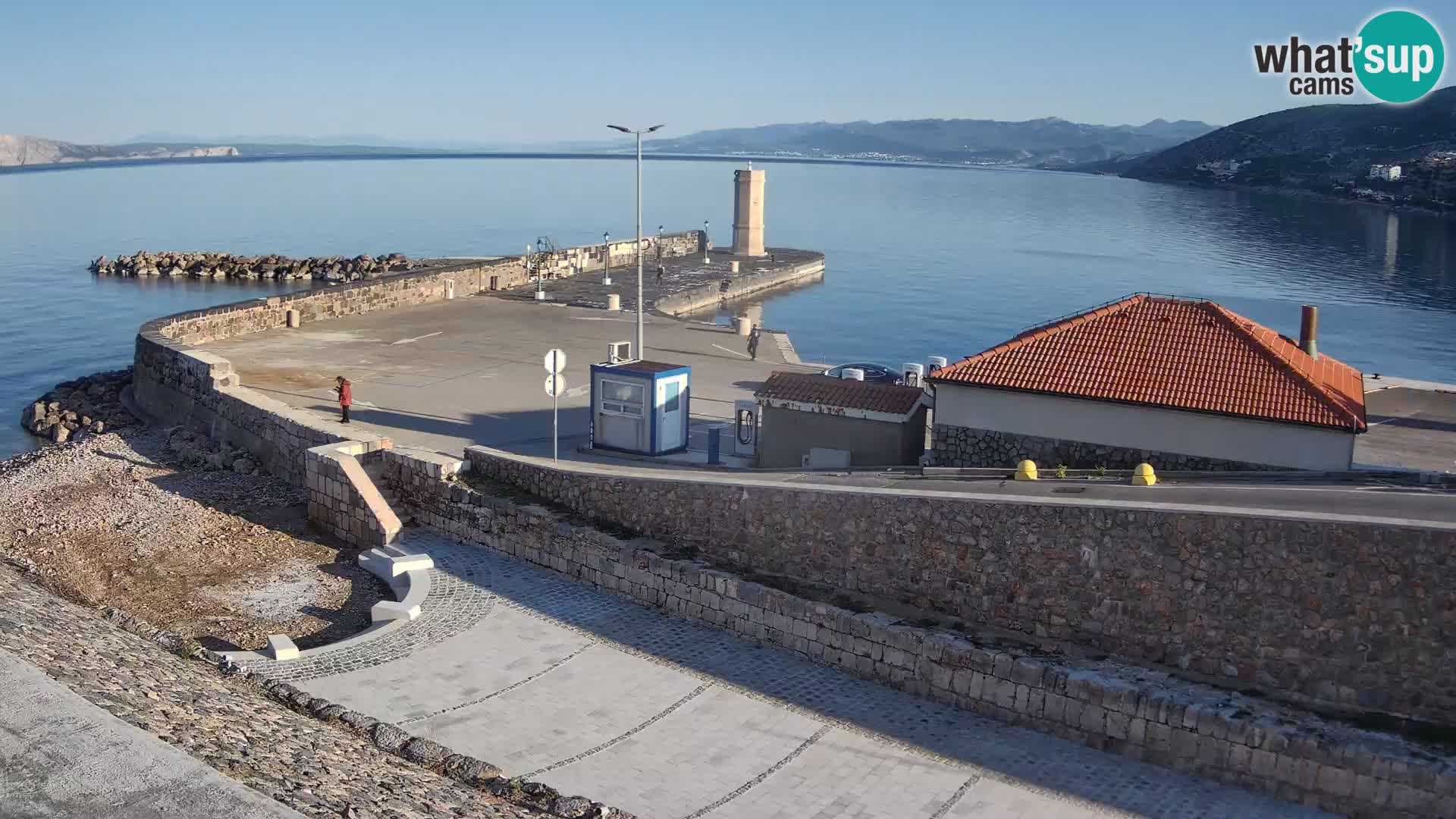 Senj Hafen Webcam – Wellenbrecher & Leuchtturm Liveblick