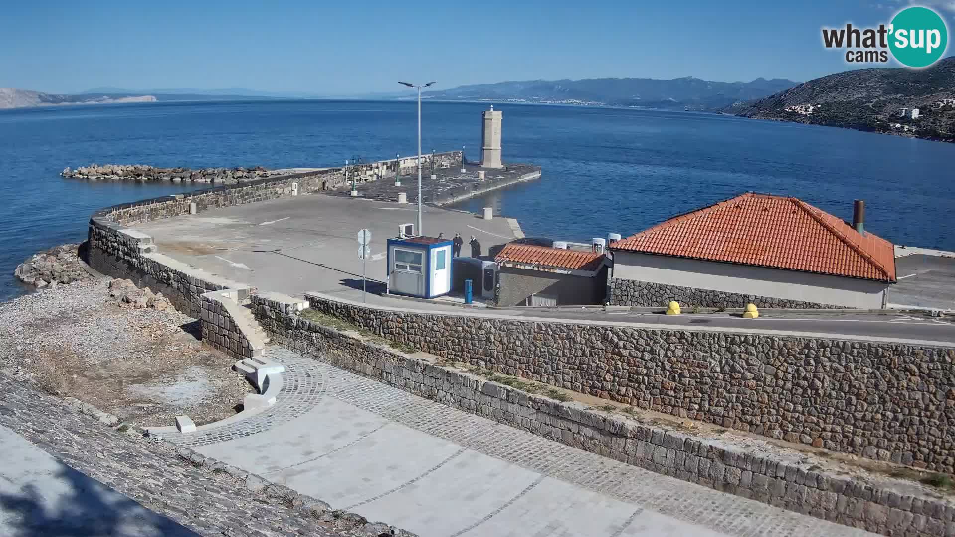 Webcam puerto de Senj – Rompeolas y faro en directo
