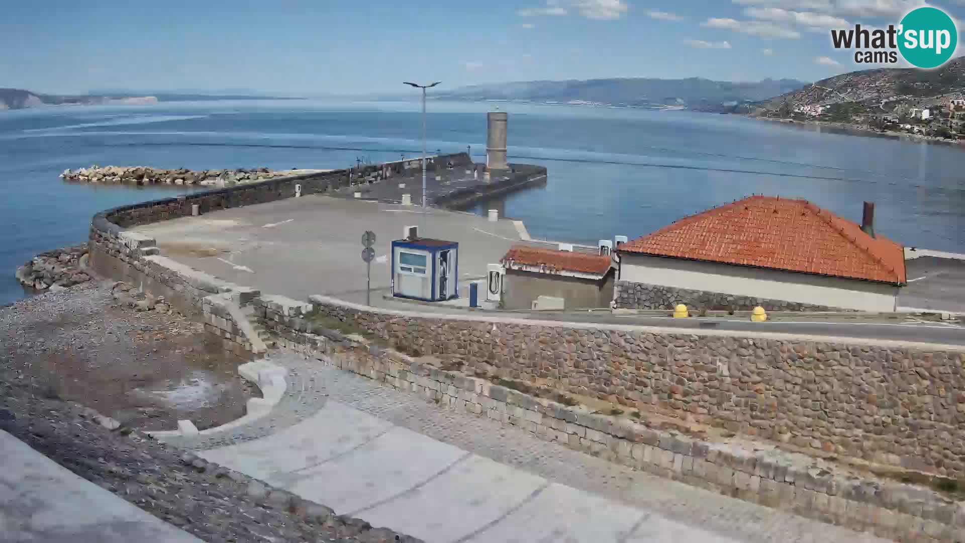 Senj Hafen Webcam – Wellenbrecher & Leuchtturm Liveblick
