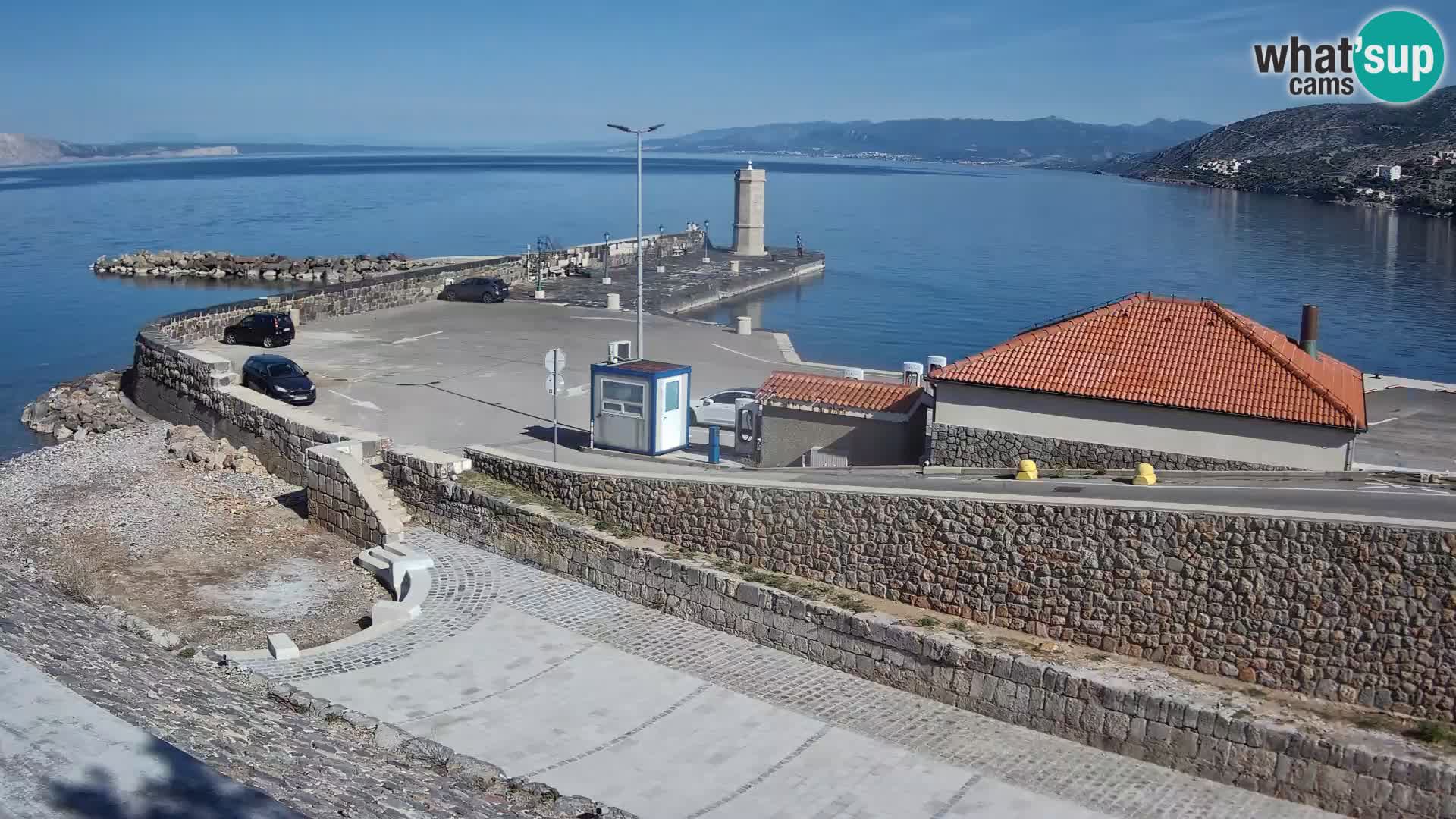 Senj Hafen Webcam – Wellenbrecher & Leuchtturm Liveblick
