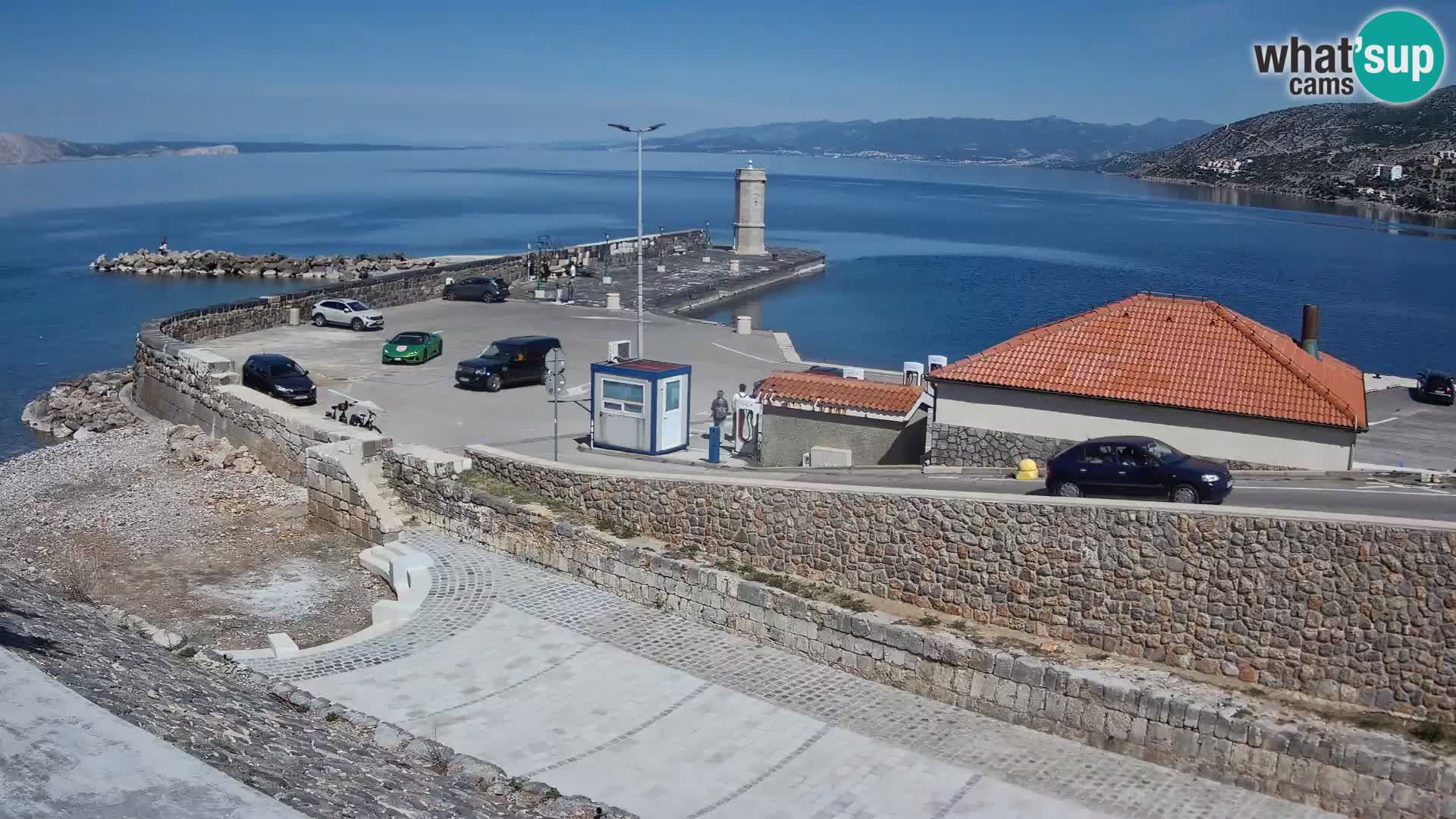 Webcam port de Senj – Vue sur la jetée et le phare
