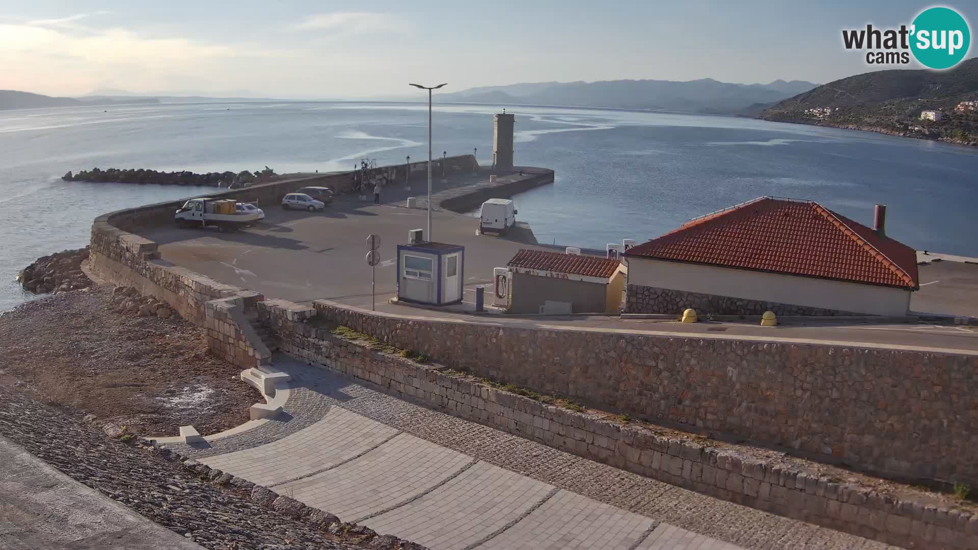 Web kamera Senj luka – Lukobran i svjetionik uživo