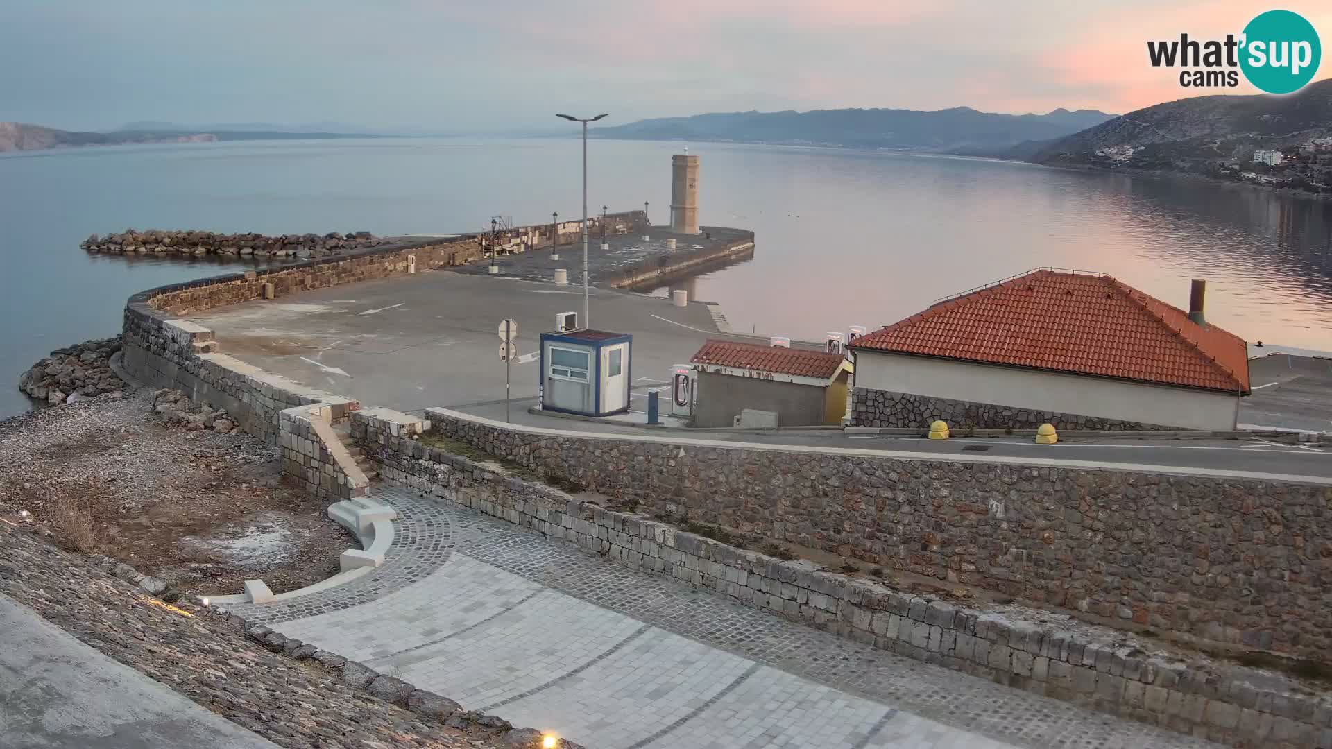 Senj Harbour Webcam – Breakwater & Lighthouse Live View