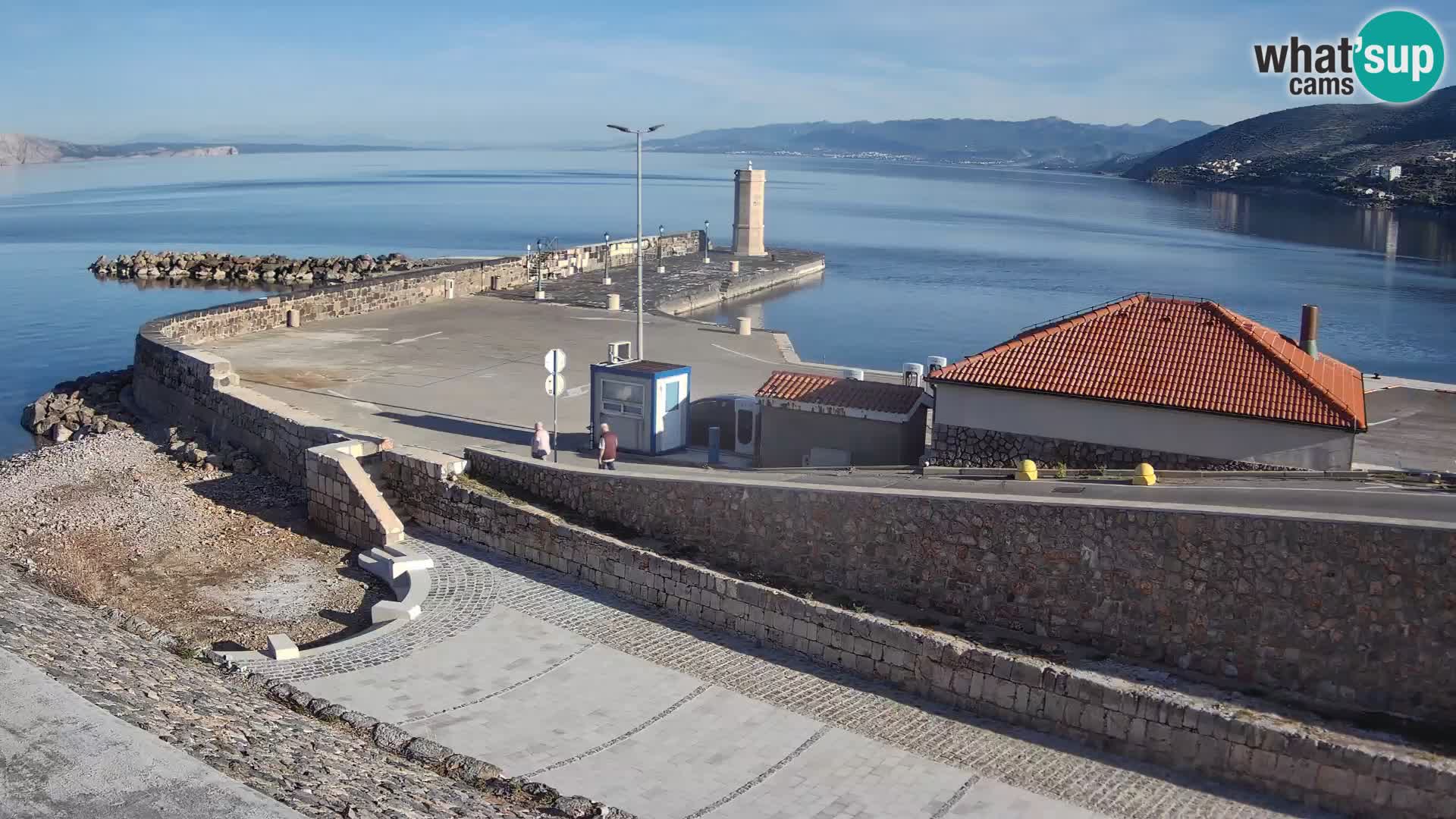 Senj Hafen Webcam – Wellenbrecher & Leuchtturm Liveblick