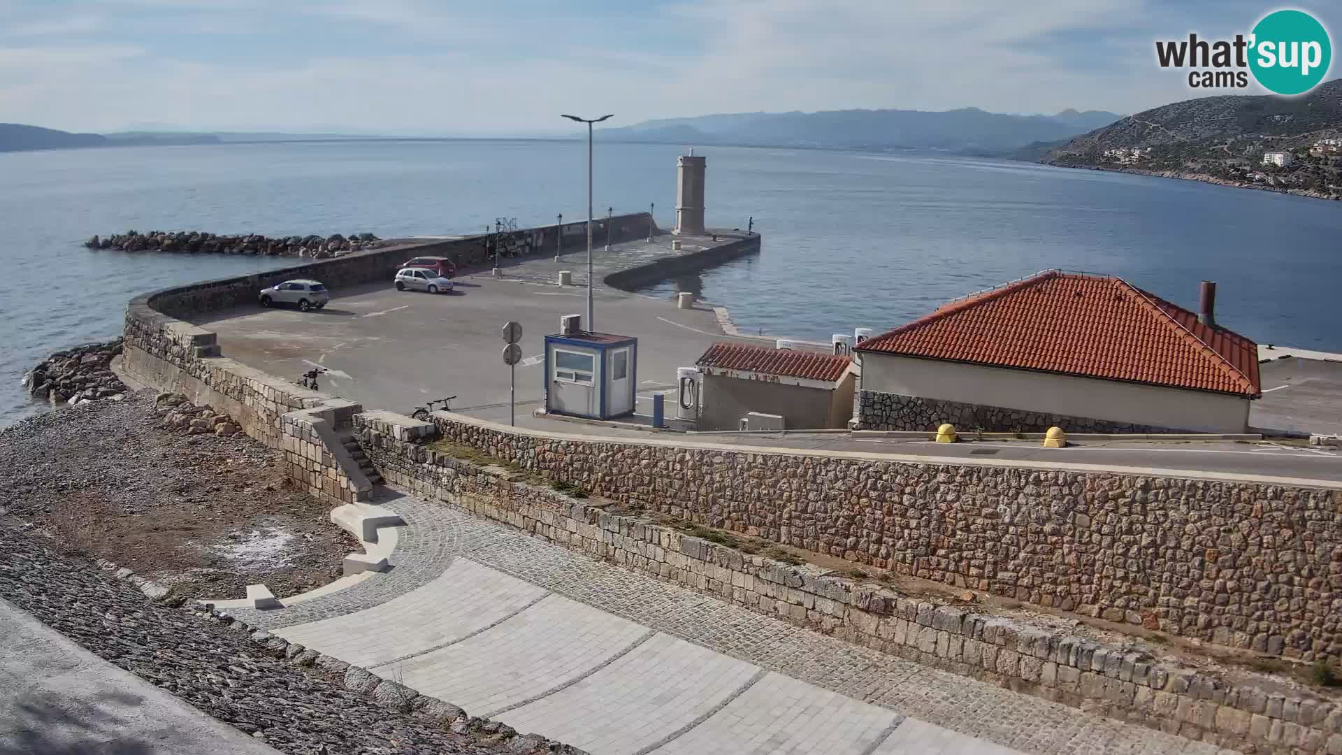 Senj Hafen Webcam – Wellenbrecher & Leuchtturm Liveblick