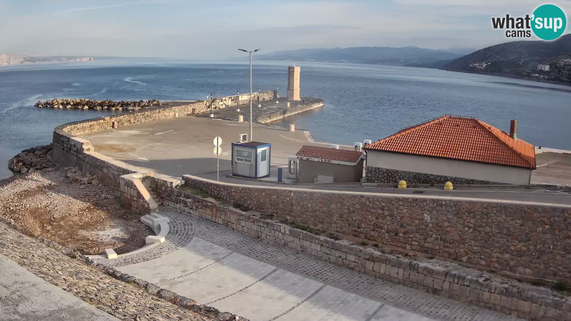 Webcam Porto di Segna – Frangiflutti e Faro in diretta
