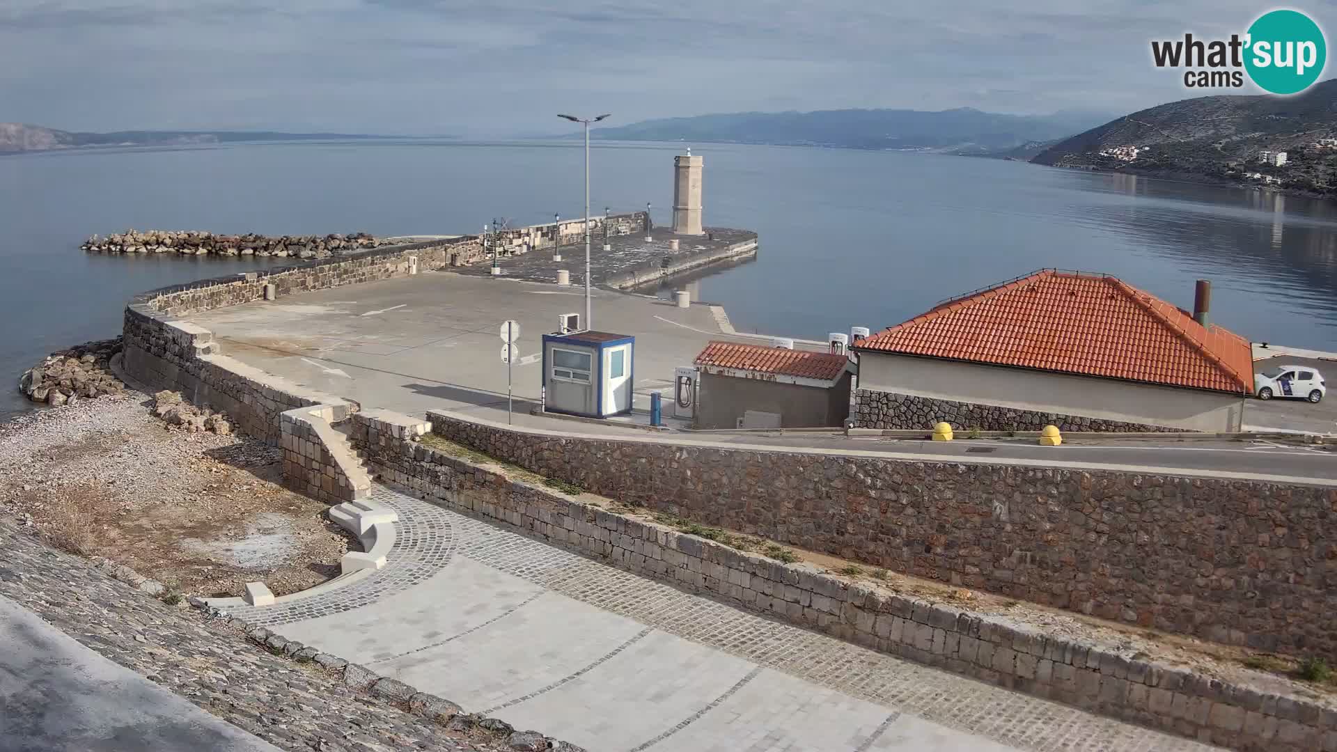 Web kamera Senj luka – Lukobran i svjetionik uživo