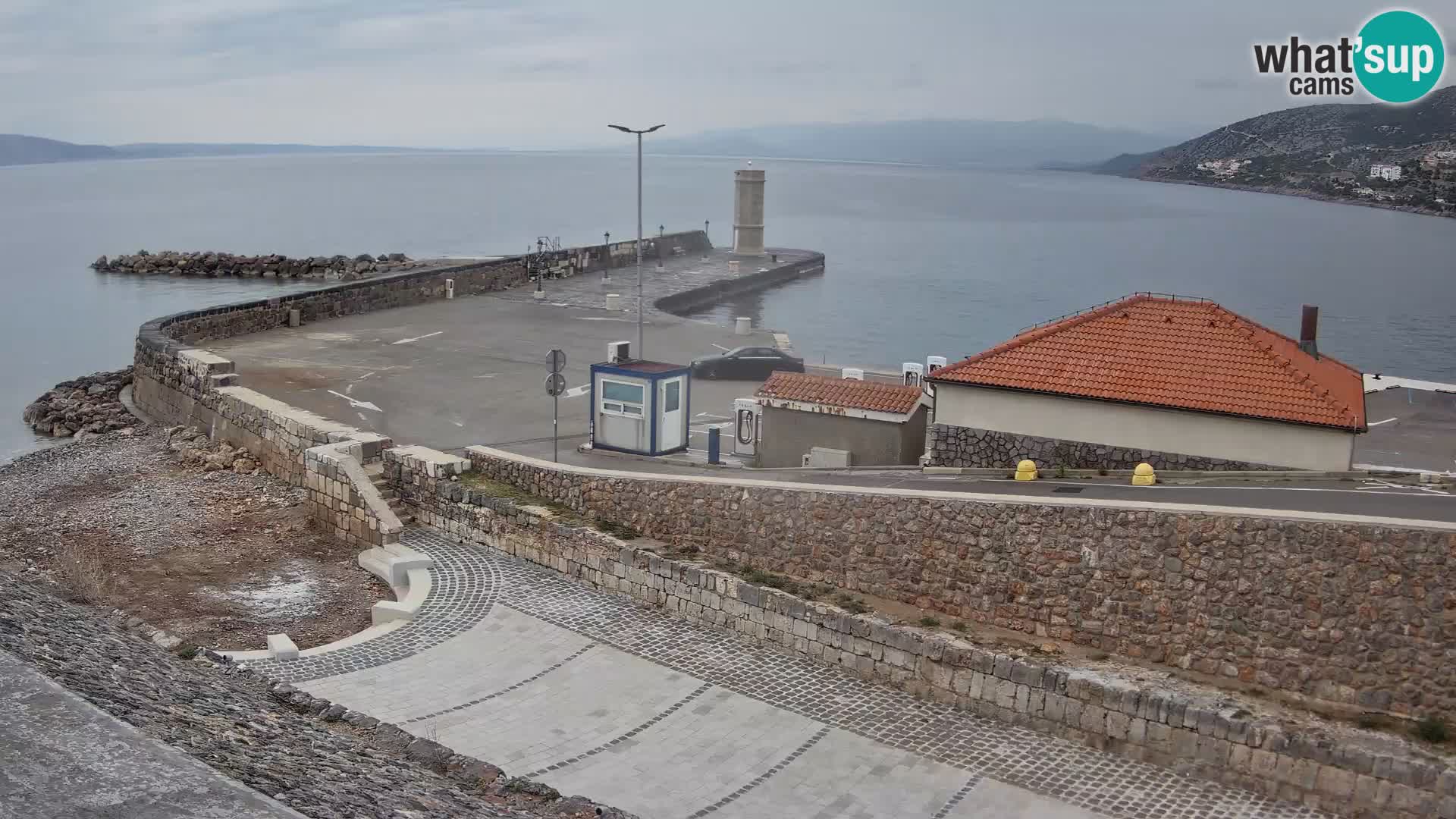 Webcam Porto di Segna – Frangiflutti e Faro in diretta