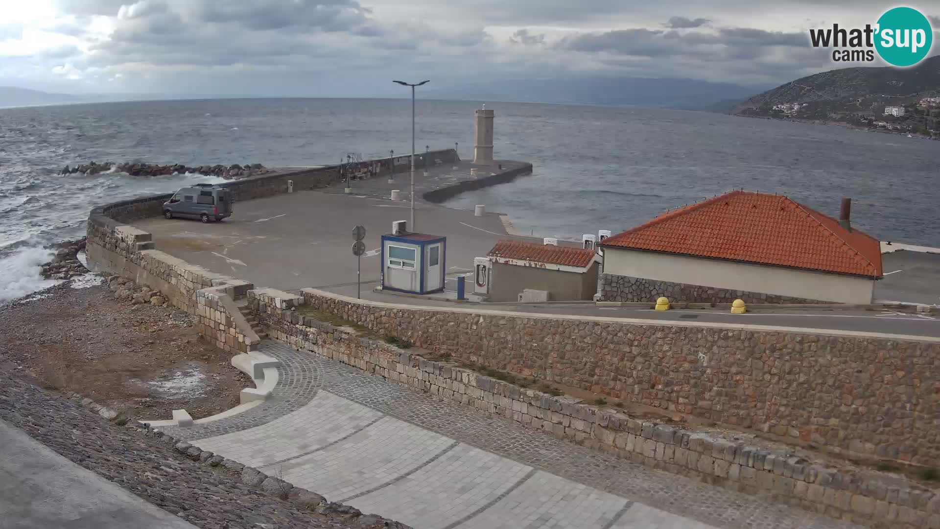 Webcam Porto di Segna – Frangiflutti e Faro in diretta
