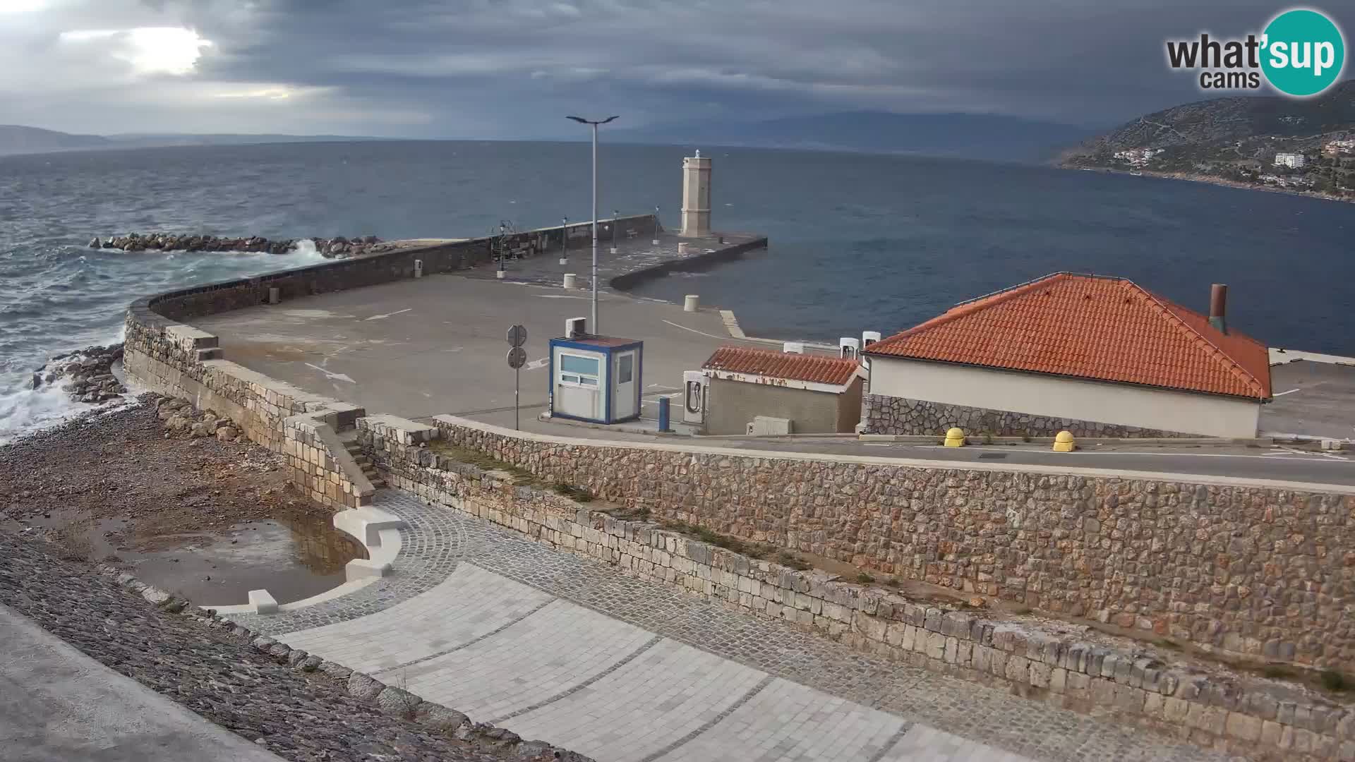 Webcam Porto di Segna – Frangiflutti e Faro in diretta