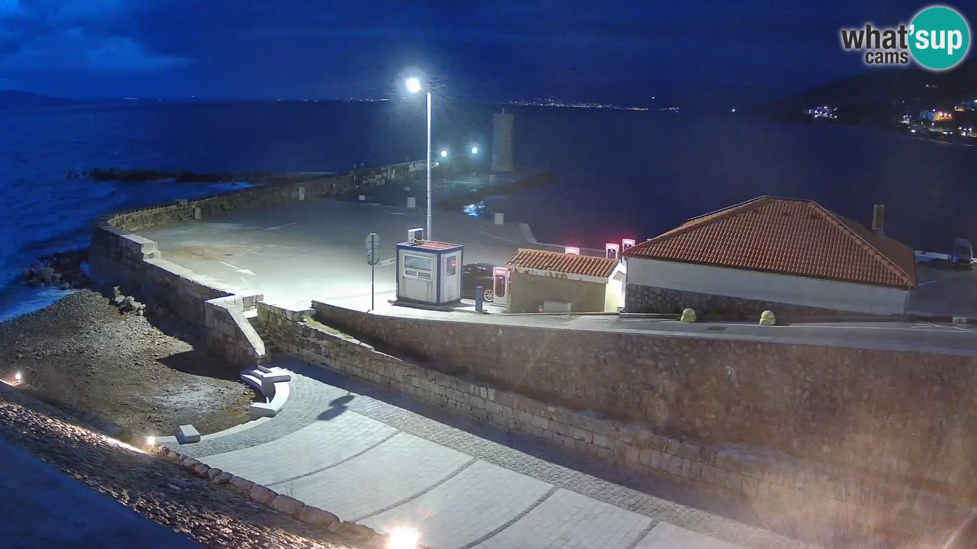 Senj Hafen Webcam – Wellenbrecher & Leuchtturm Liveblick