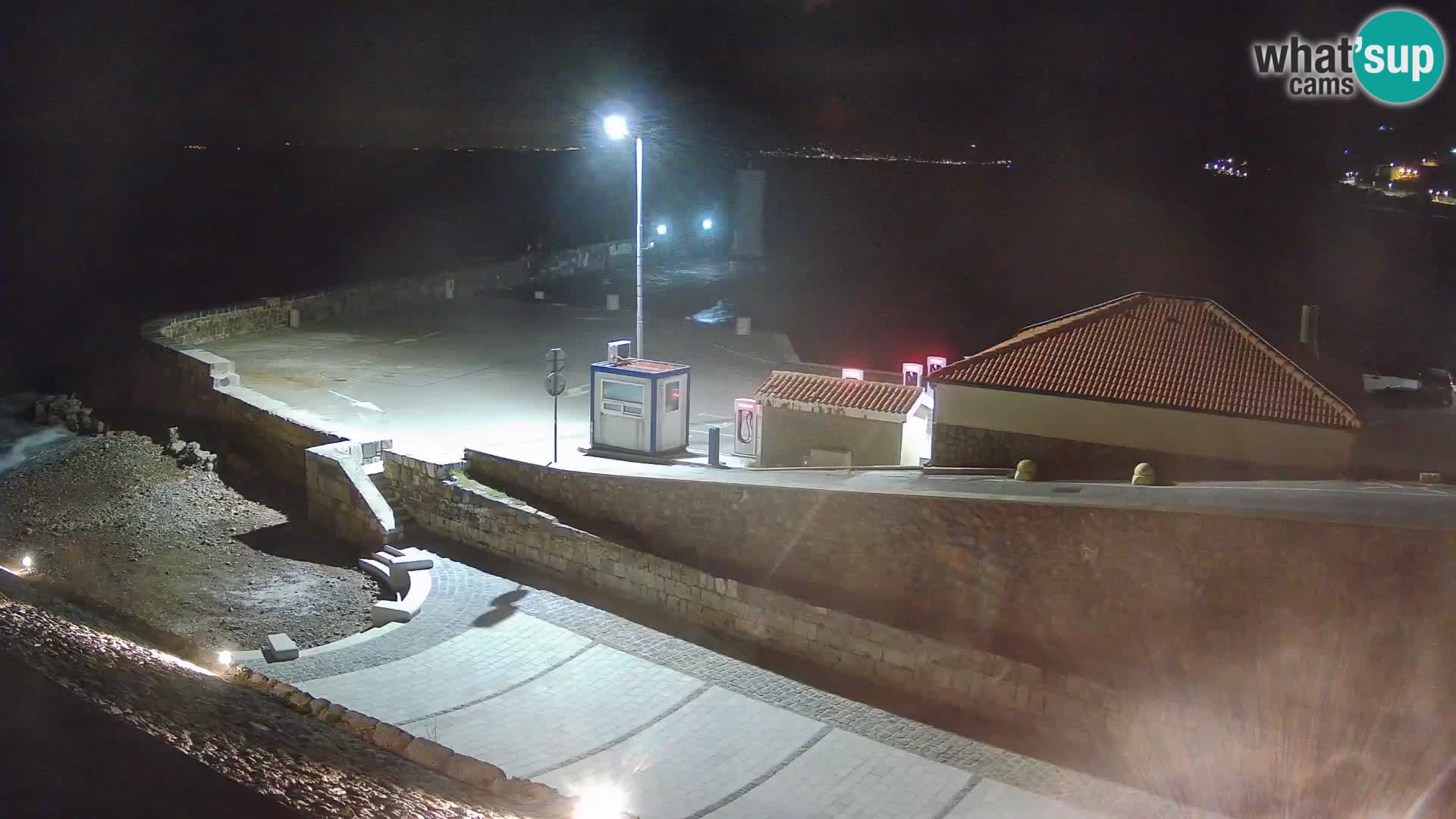 Webcam Porto di Segna – Frangiflutti e Faro in diretta