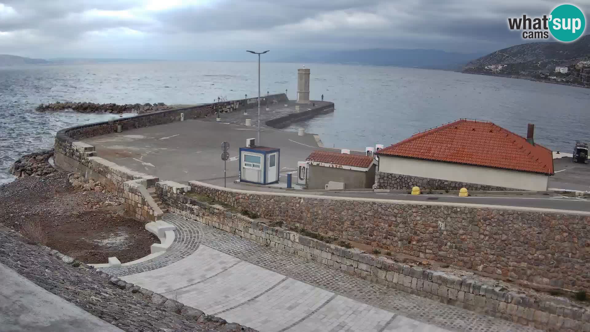 Webcam Porto di Segna – Frangiflutti e Faro in diretta