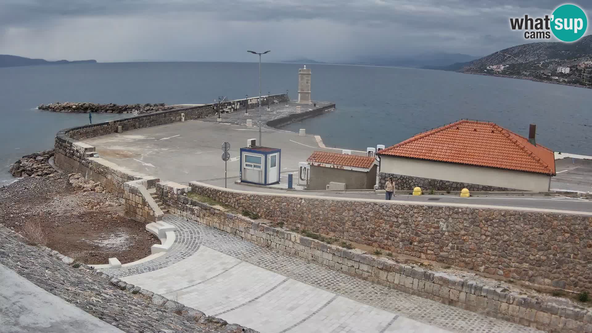 Webcam port de Senj – Vue sur la jetée et le phare