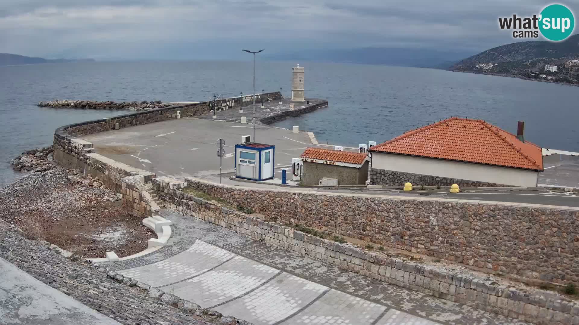 Webcam Porto di Segna – Frangiflutti e Faro in diretta