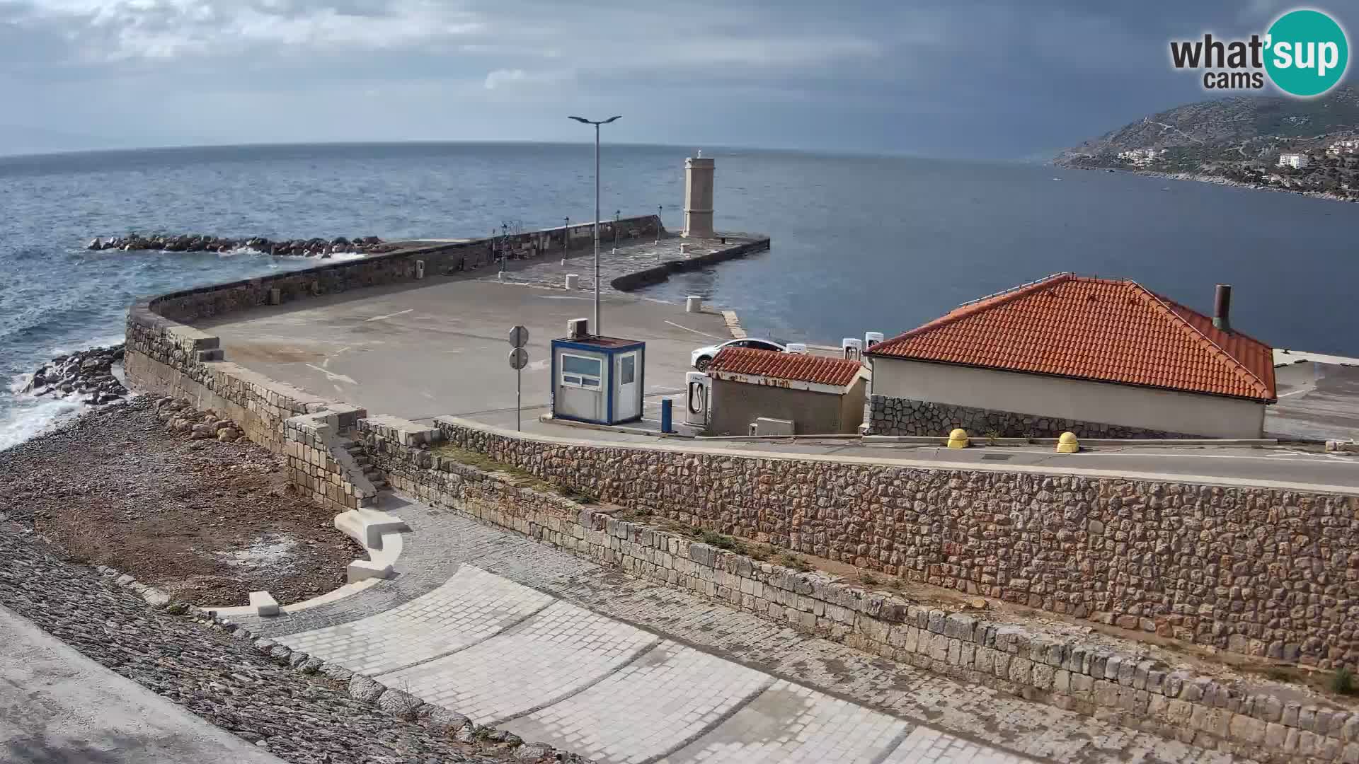 Senj Hafen Webcam – Wellenbrecher & Leuchtturm Liveblick
