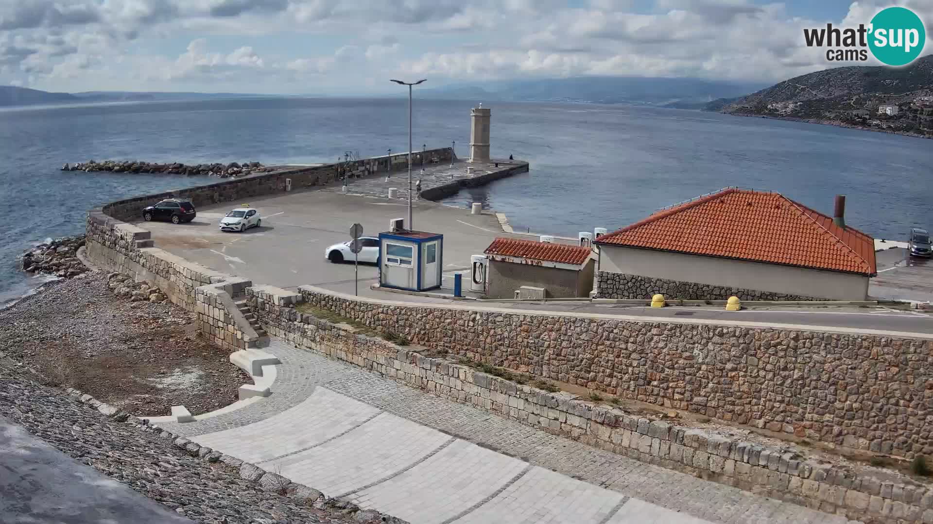 Web kamera Senj luka – Lukobran i svjetionik uživo