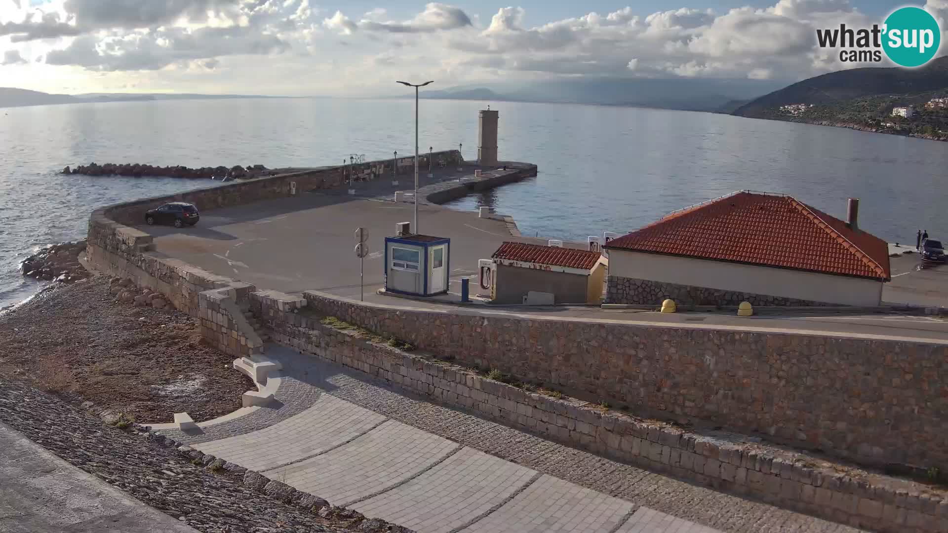 Webcam puerto de Senj – Rompeolas y faro en directo
