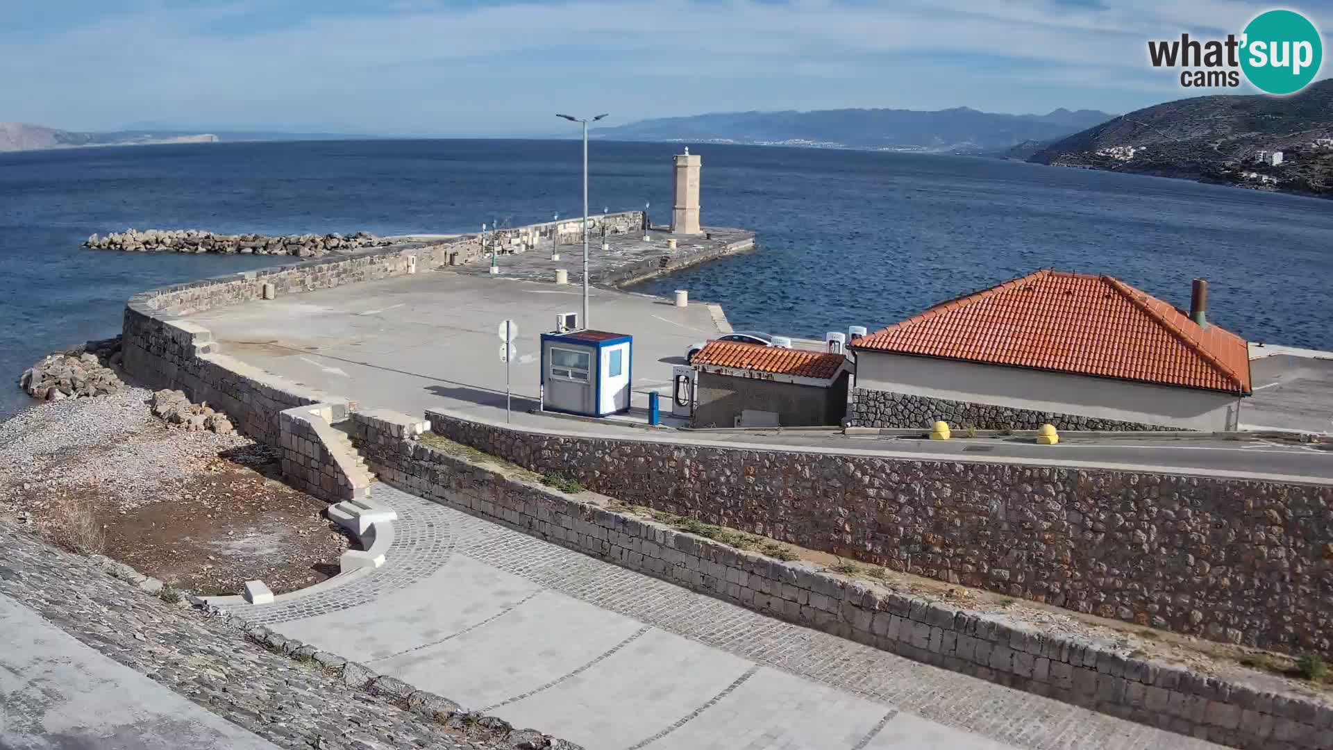 Web kamera Senj luka – Lukobran i svjetionik uživo