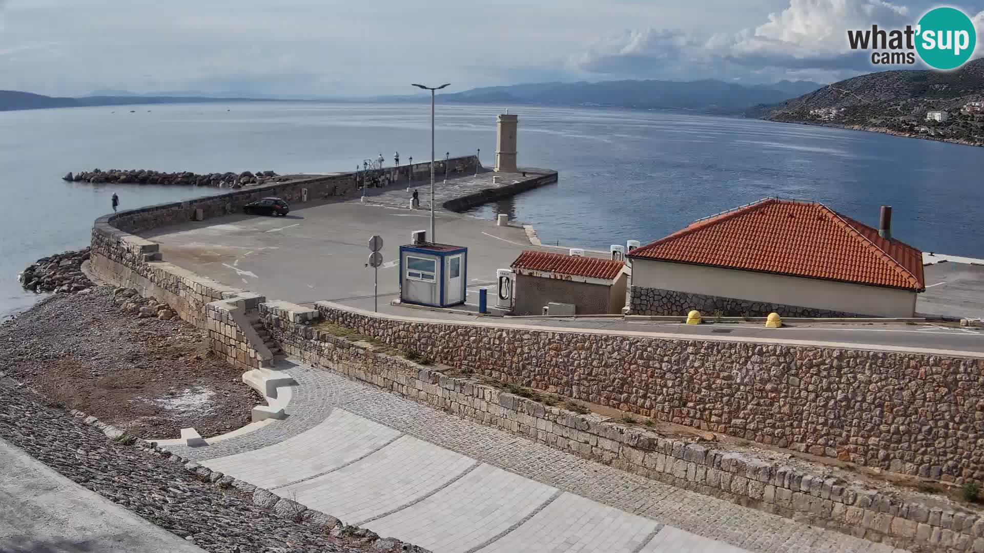 Webcam port de Senj – Vue sur la jetée et le phare