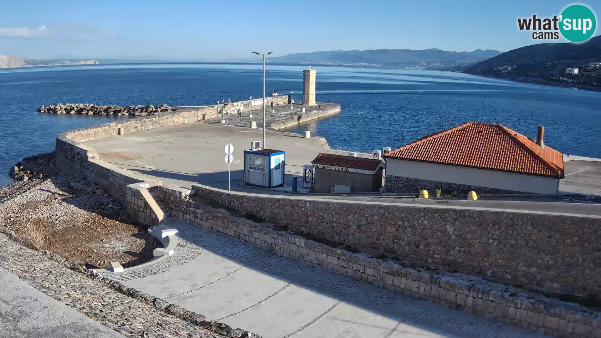 Webcam Porto di Segna – Frangiflutti e Faro in diretta