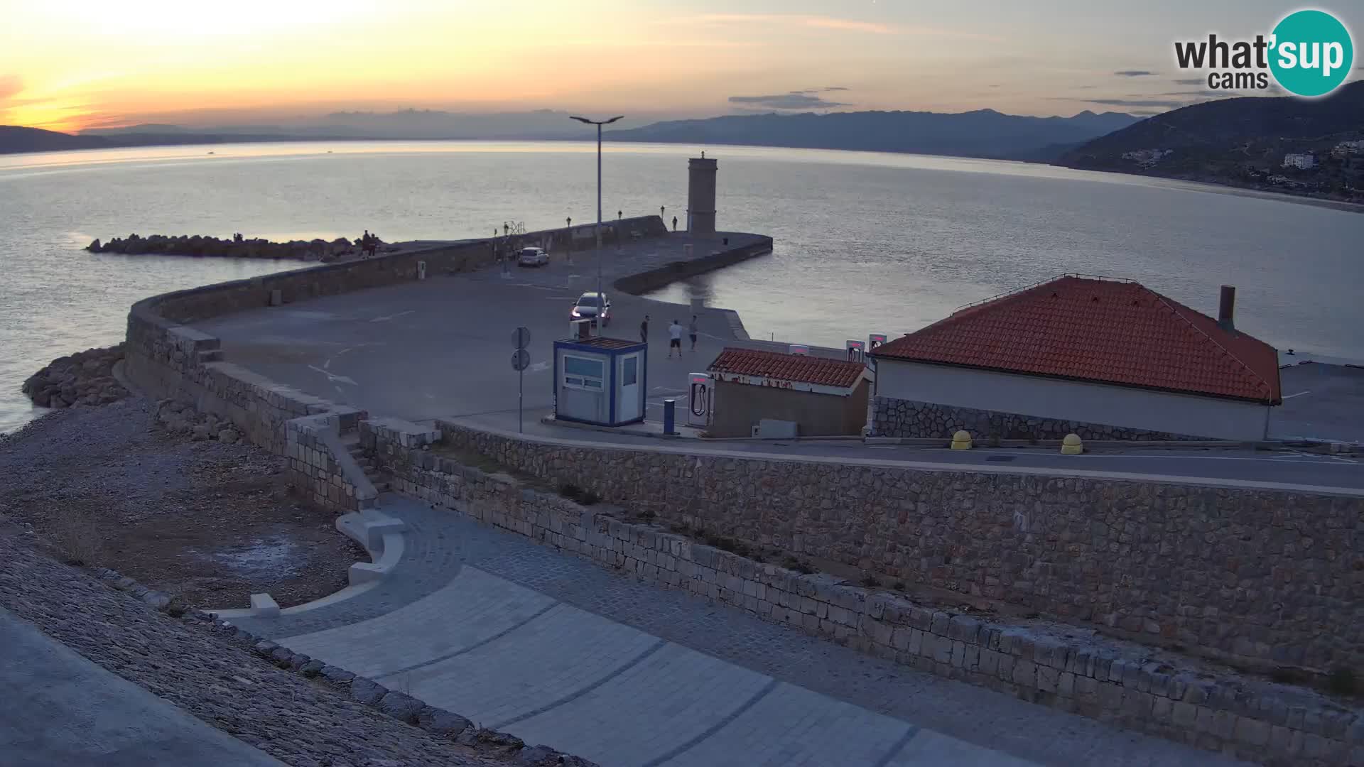 Senj Hafen Webcam – Wellenbrecher & Leuchtturm Liveblick