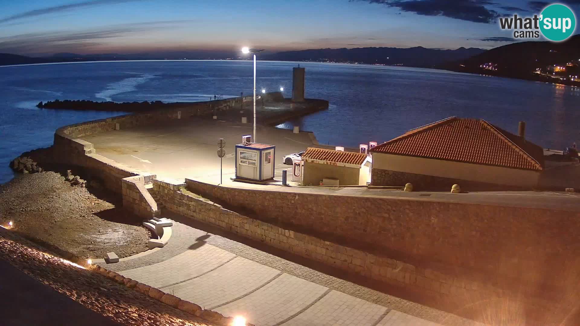 Webcam Porto di Segna – Frangiflutti e Faro in diretta
