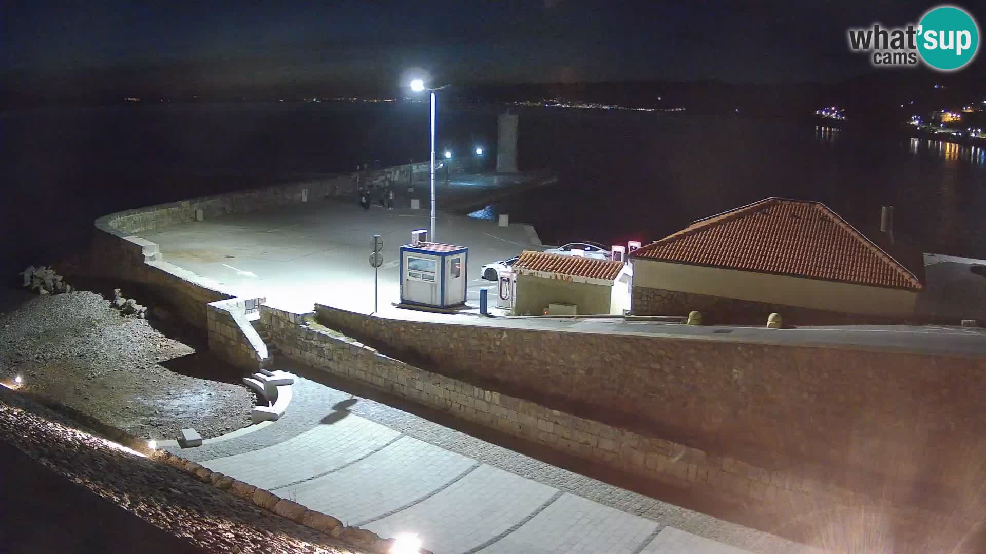 Senj Hafen Webcam – Wellenbrecher & Leuchtturm Liveblick