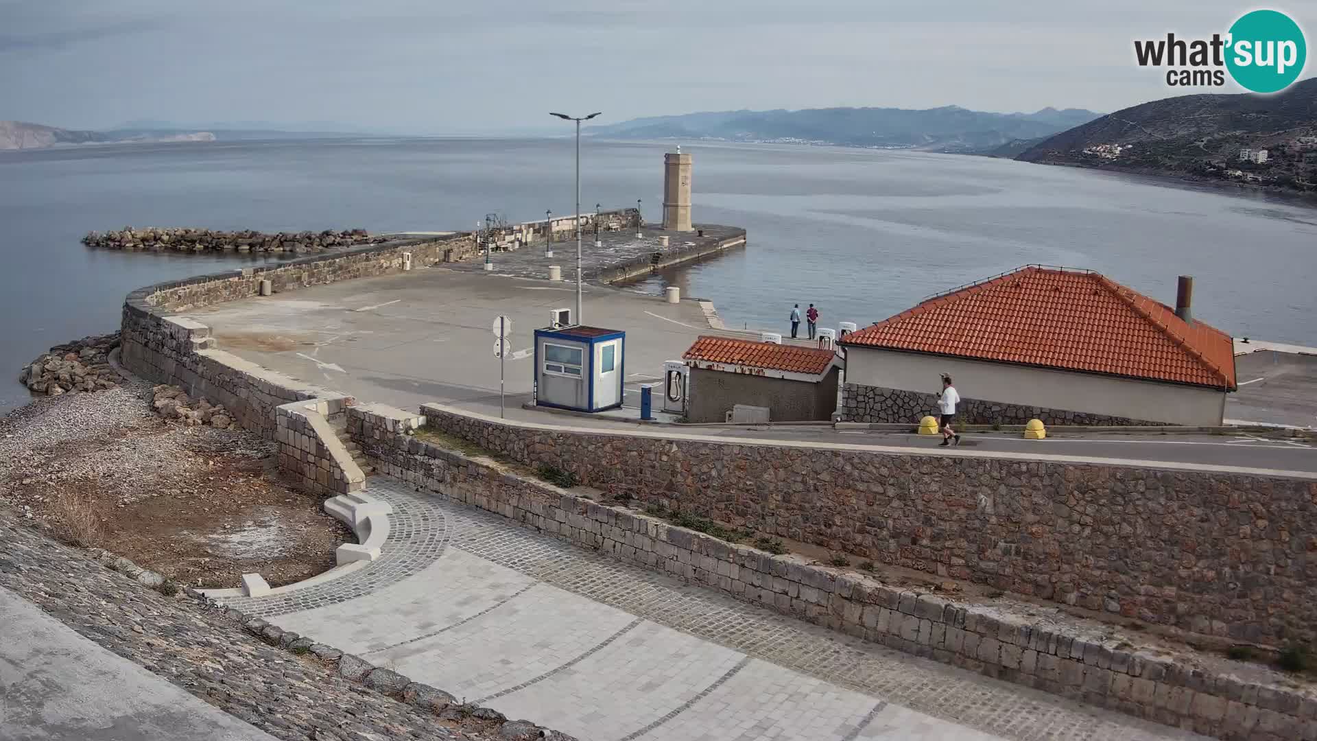 Webcam Porto di Segna – Frangiflutti e Faro in diretta
