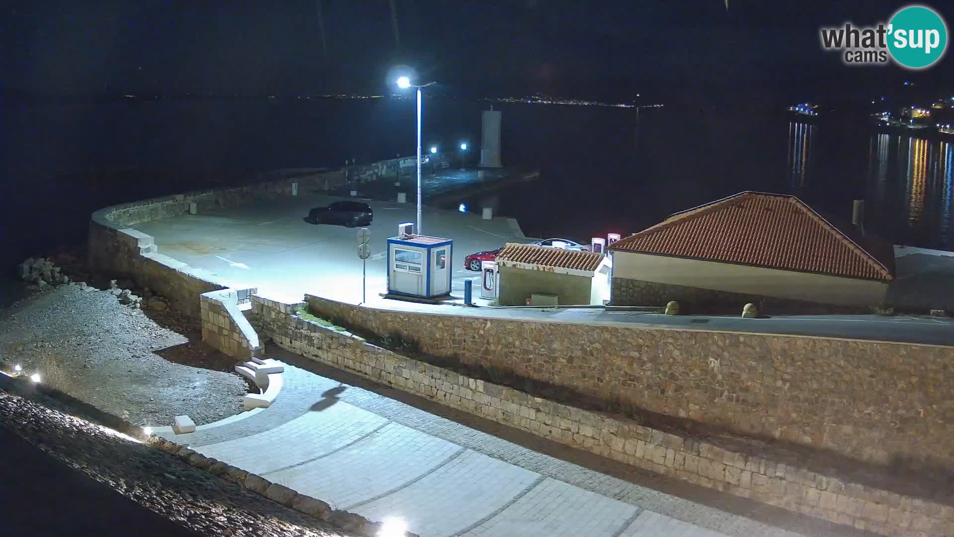 Senj Hafen Webcam – Wellenbrecher & Leuchtturm Liveblick