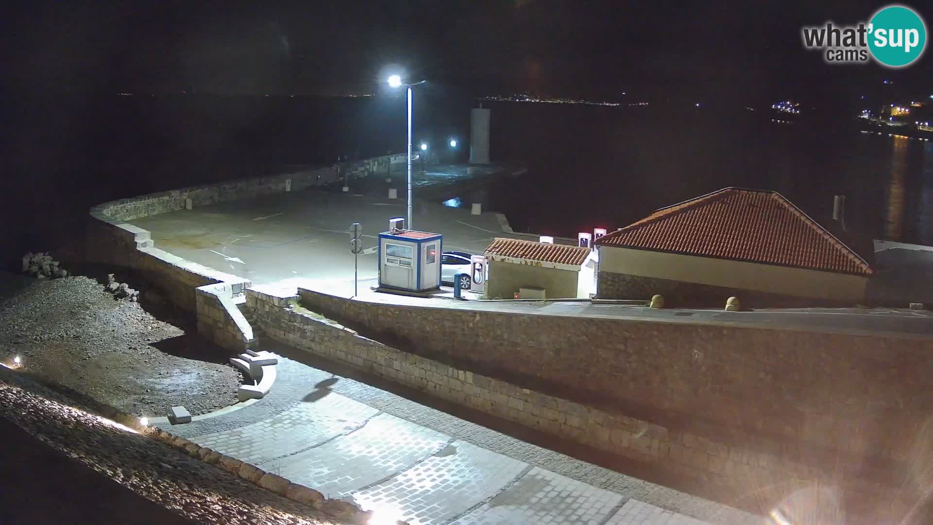 Senj Hafen Webcam – Wellenbrecher & Leuchtturm Liveblick
