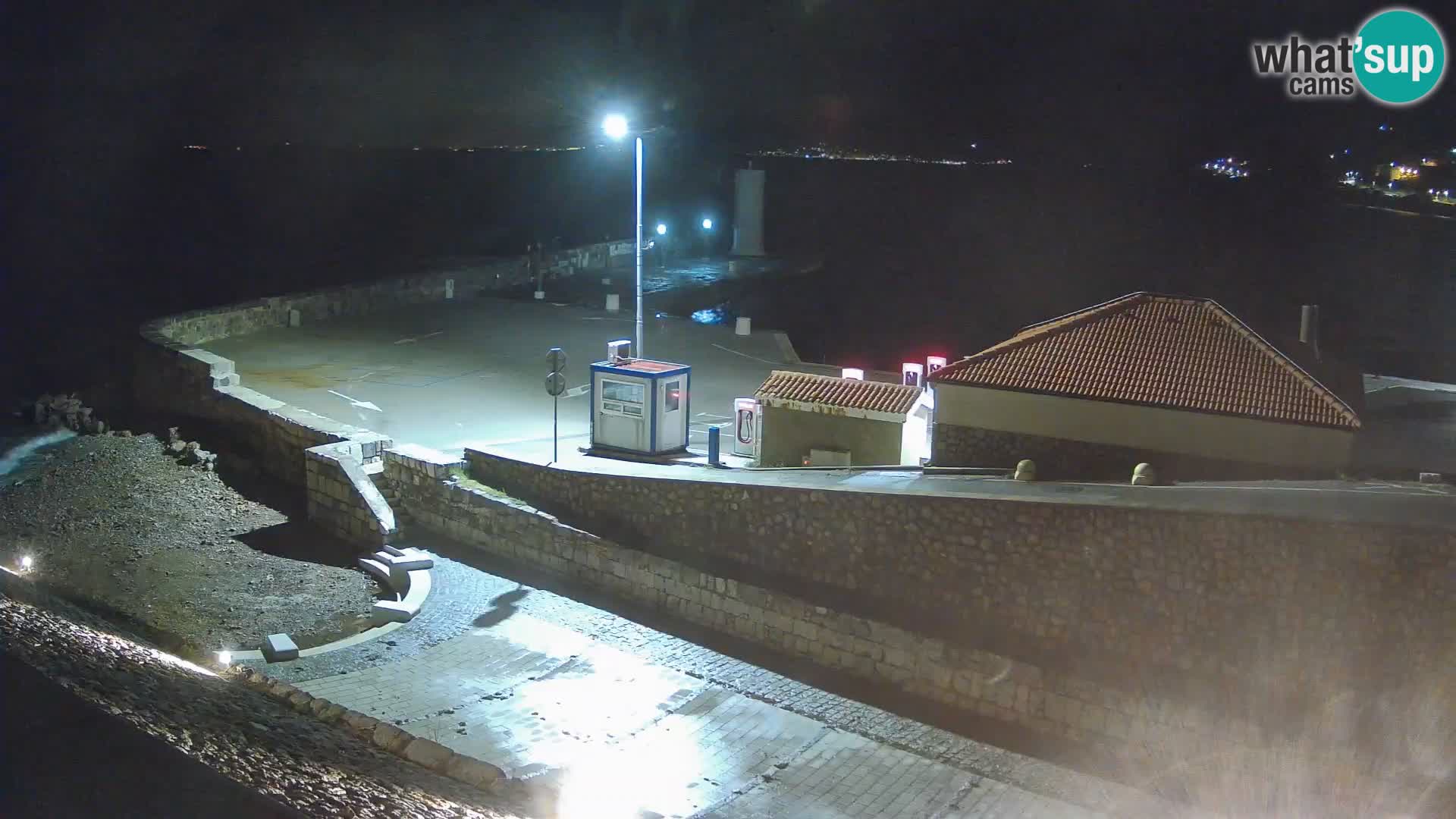 Webcam puerto de Senj – Rompeolas y faro en directo