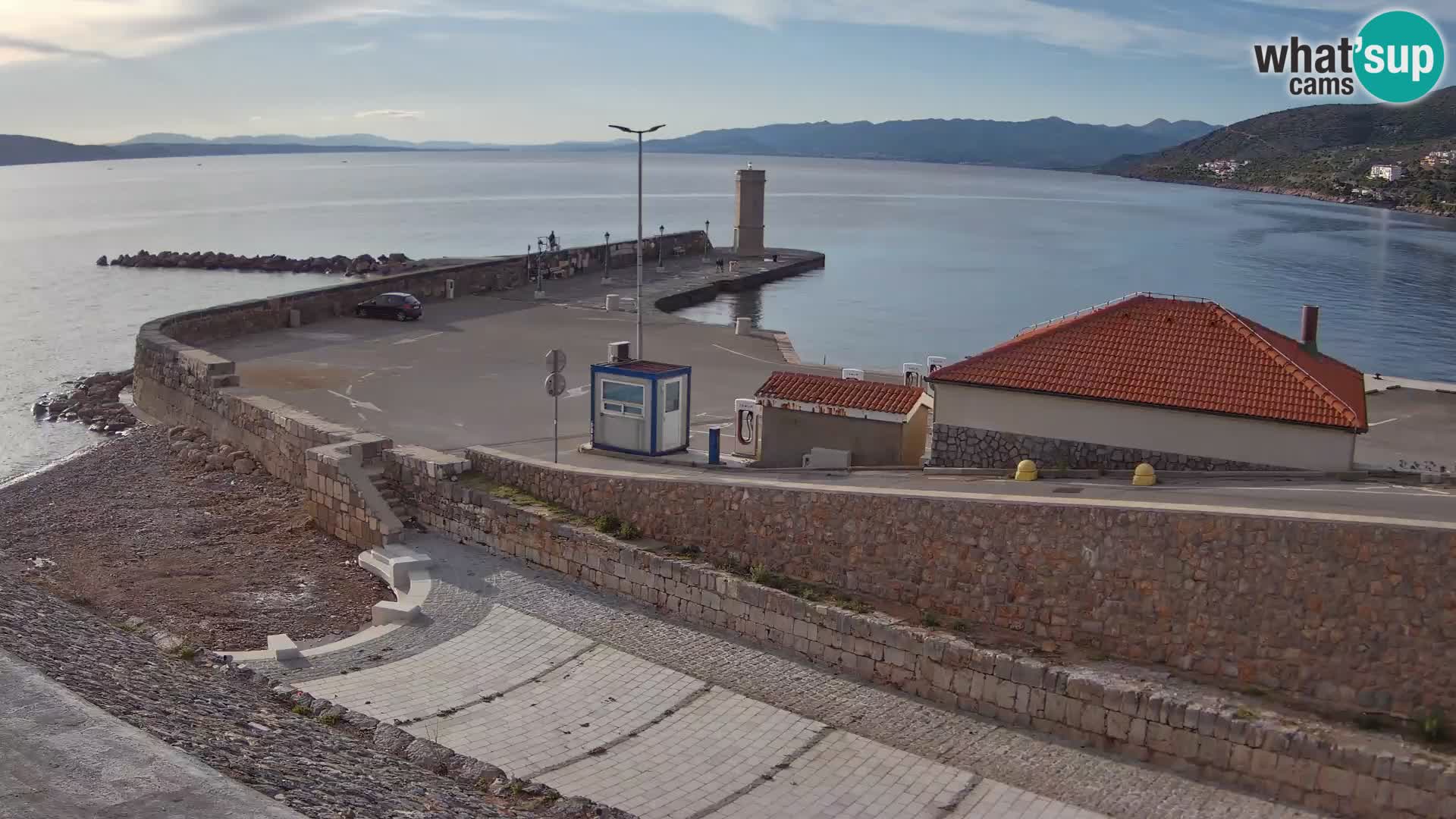 Senj Hafen Webcam – Wellenbrecher & Leuchtturm Liveblick