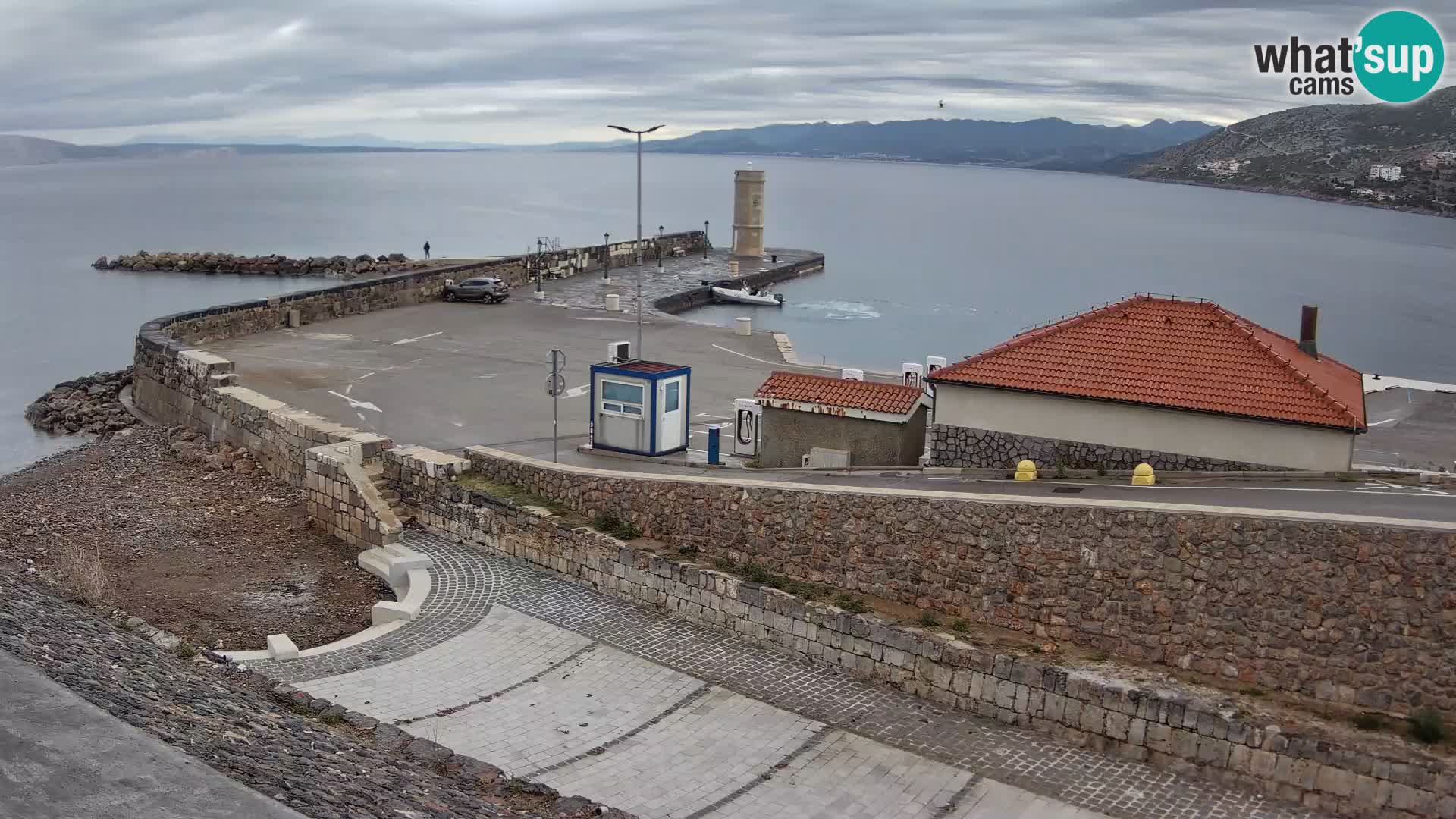 Webcam Porto di Segna – Frangiflutti e Faro in diretta