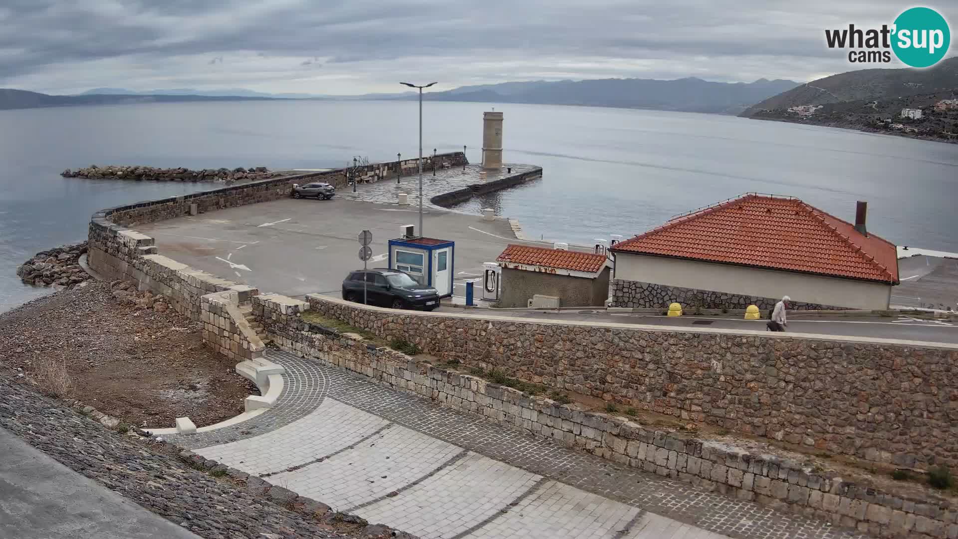 Webcam Porto di Segna – Frangiflutti e Faro in diretta