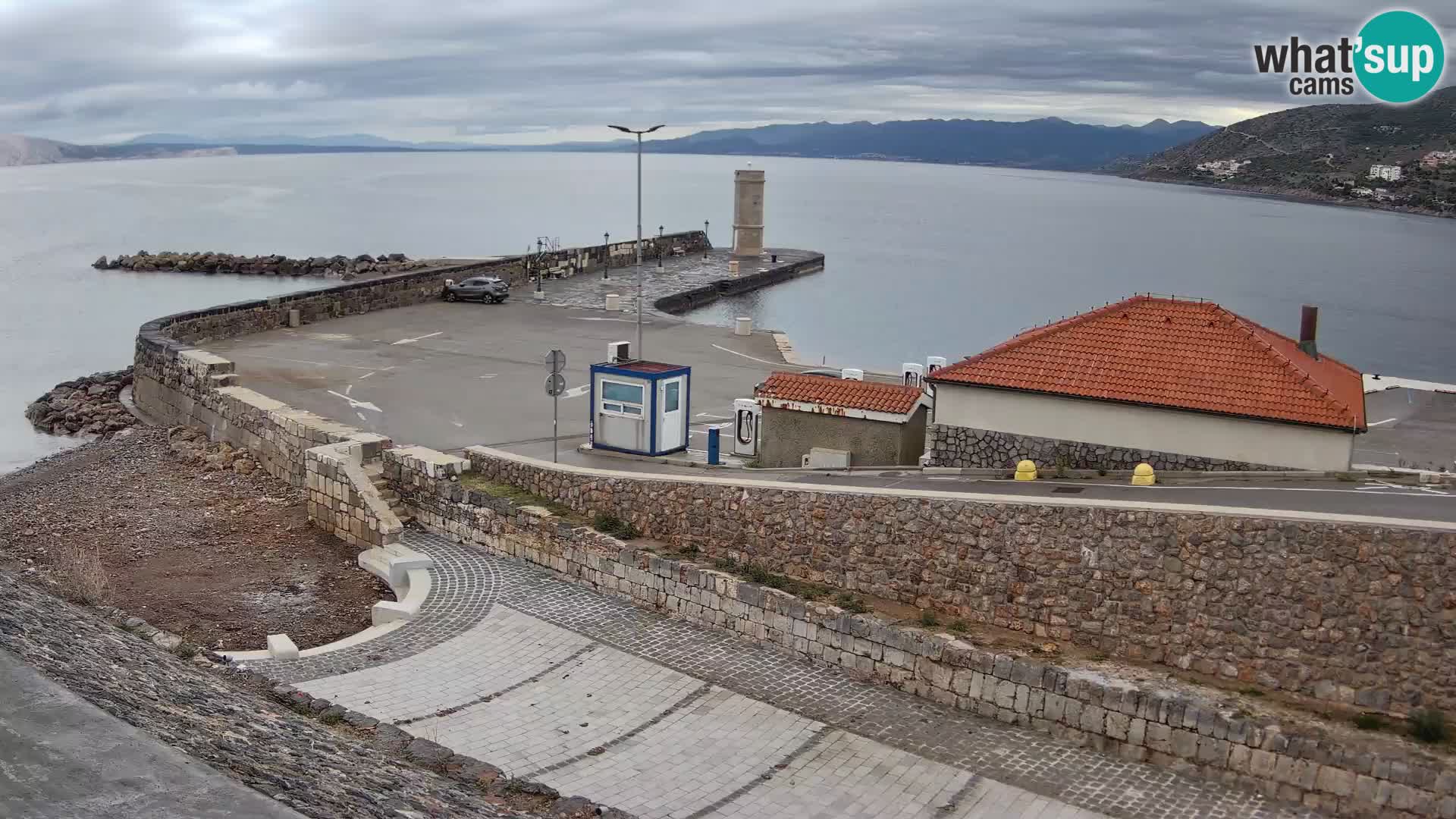 Webcam puerto de Senj – Rompeolas y faro en directo