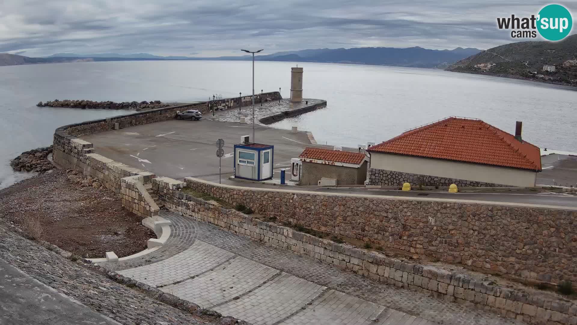 Web kamera Senj luka – Lukobran i svjetionik uživo