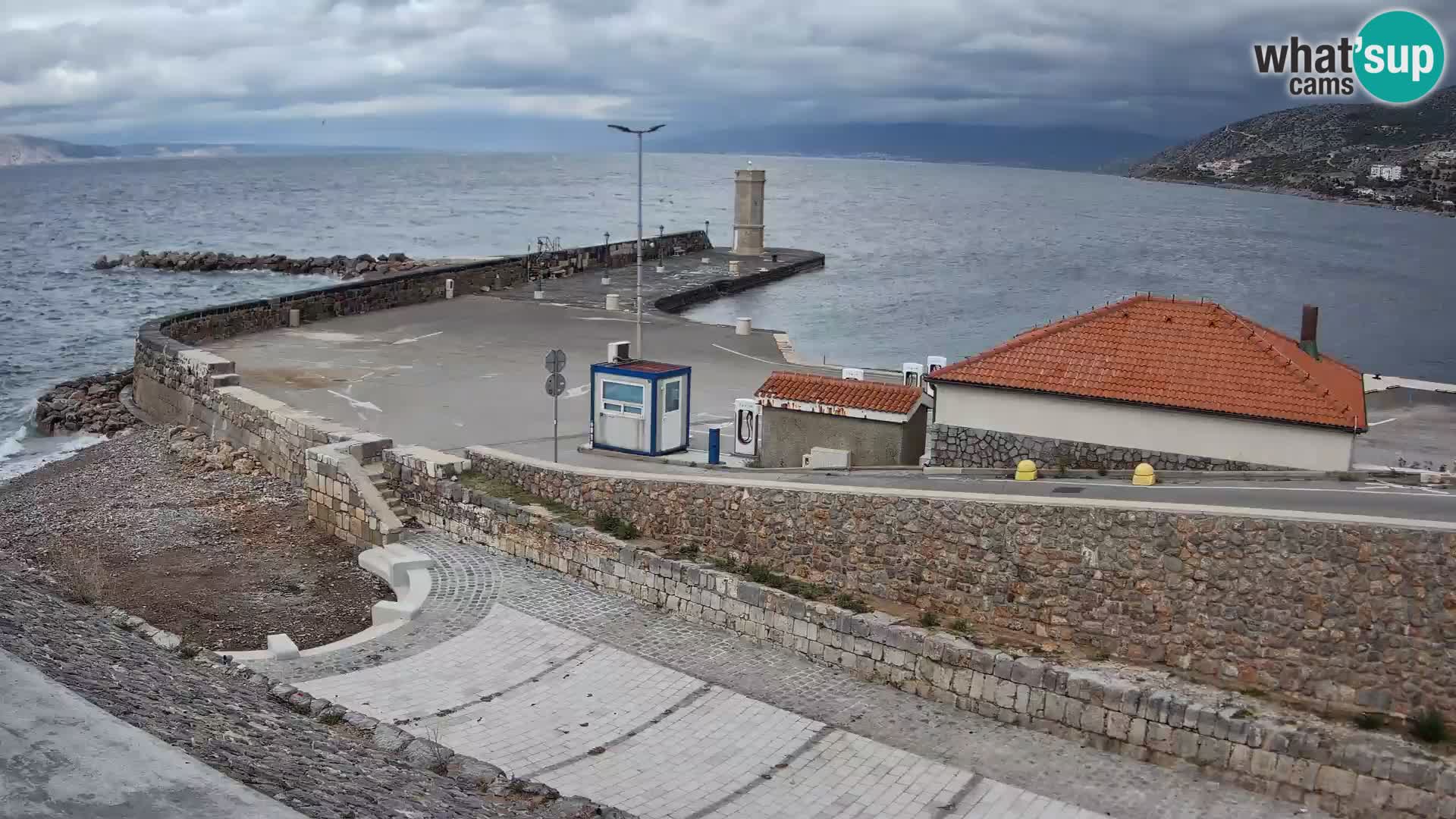 Webcam Porto di Segna – Frangiflutti e Faro in diretta