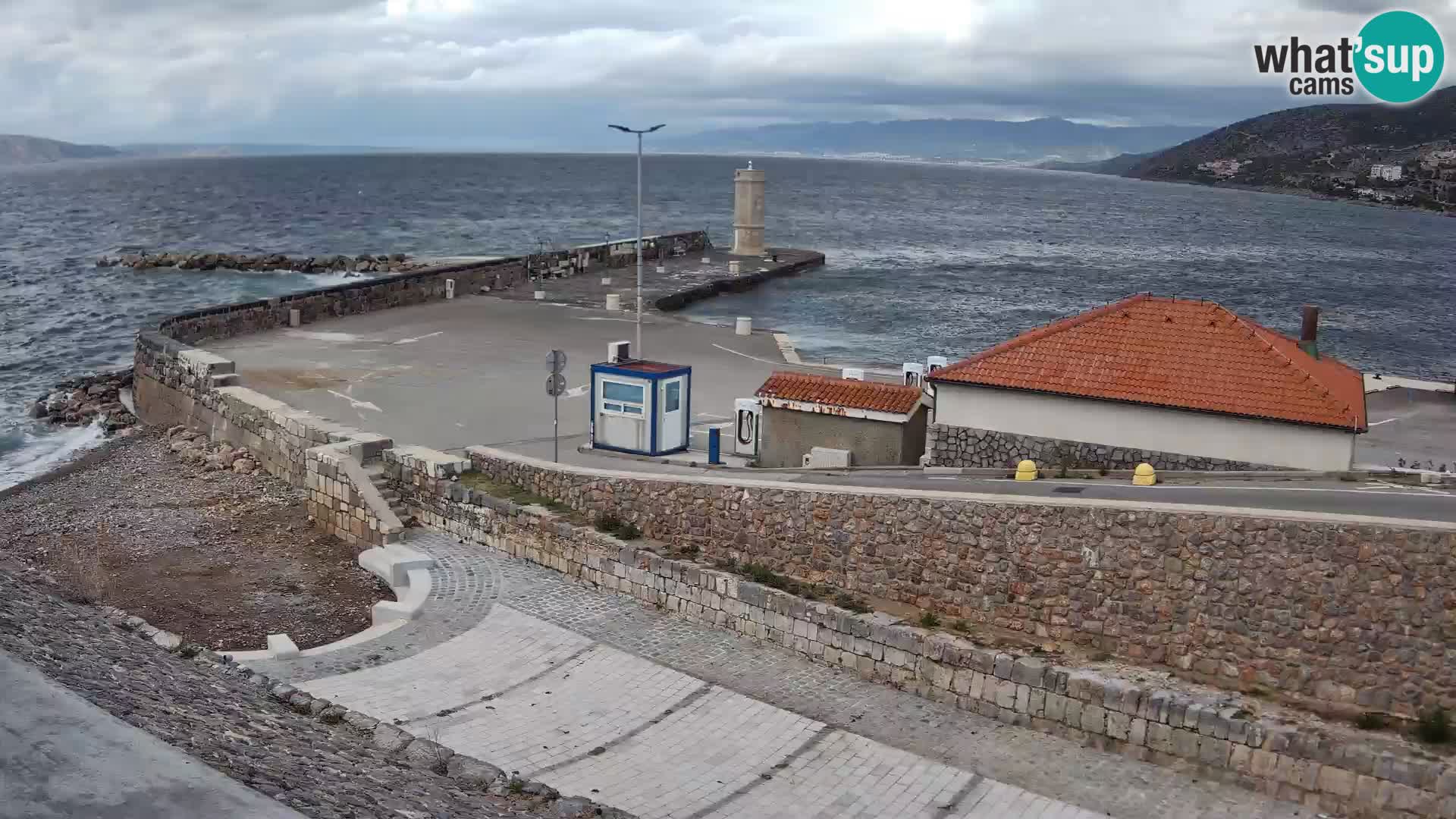 Webcam Porto di Segna – Frangiflutti e Faro in diretta