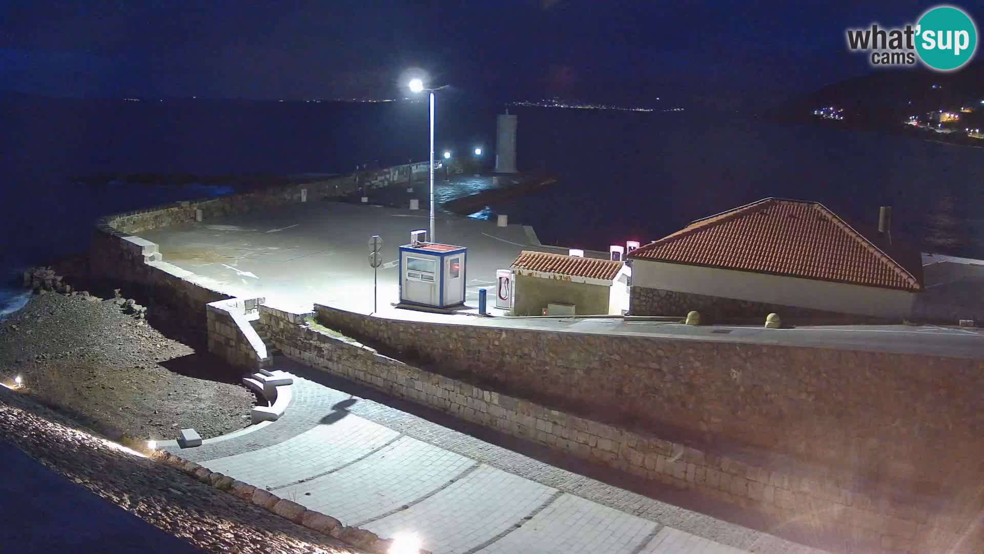 Webcam puerto de Senj – Rompeolas y faro en directo