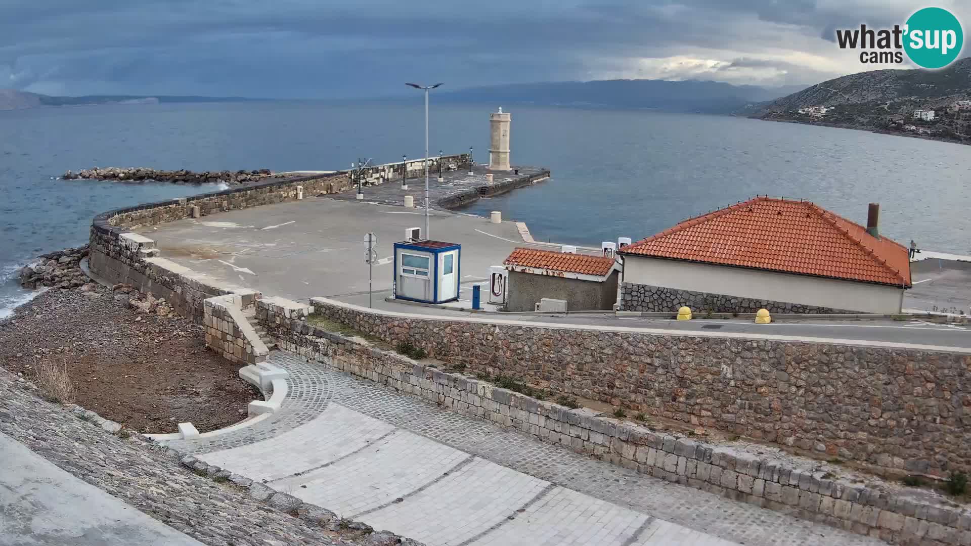 Webcam Porto di Segna – Frangiflutti e Faro in diretta