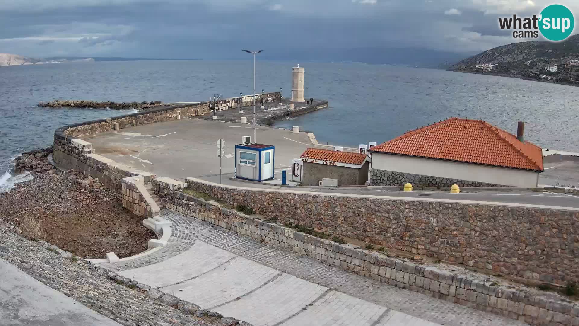 Webcam Porto di Segna – Frangiflutti e Faro in diretta