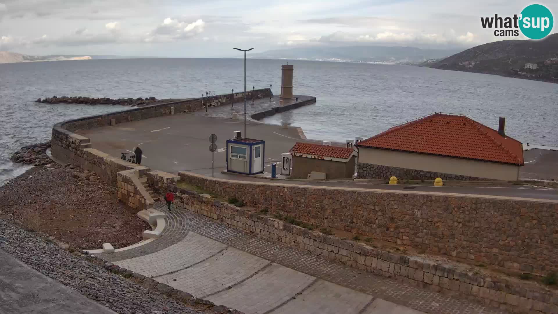 Senj Hafen Webcam – Wellenbrecher & Leuchtturm Liveblick