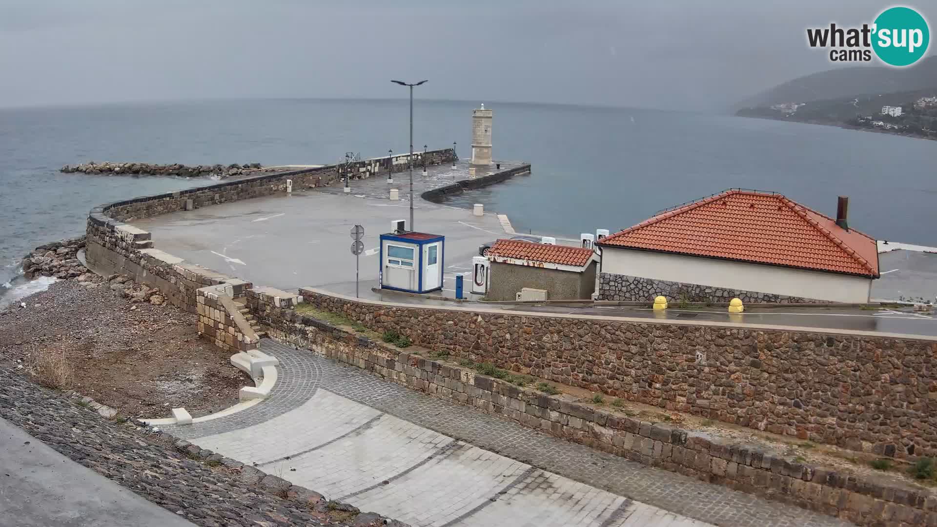 Webcam Porto di Segna – Frangiflutti e Faro in diretta