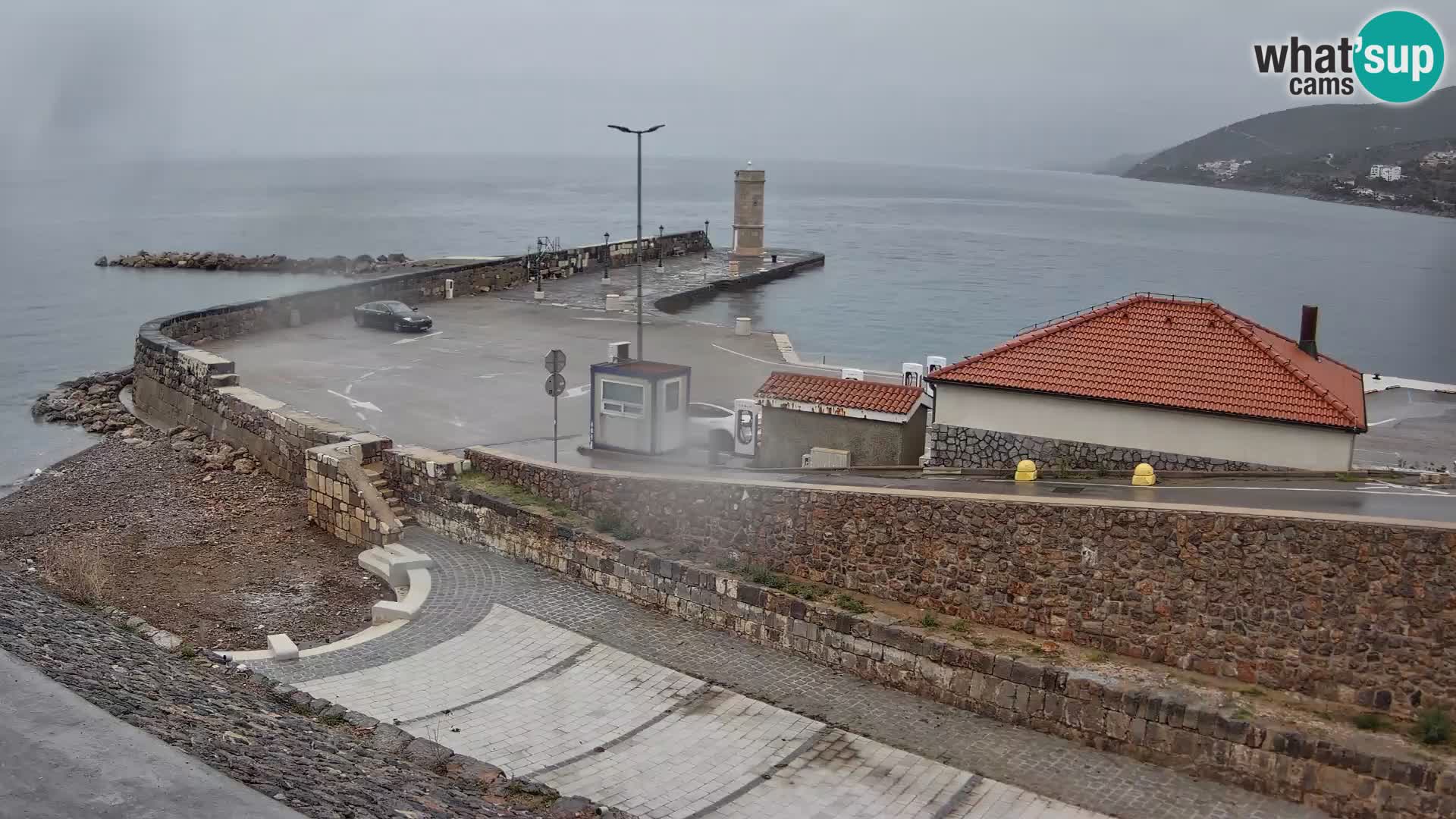 Webcam Porto di Segna – Frangiflutti e Faro in diretta